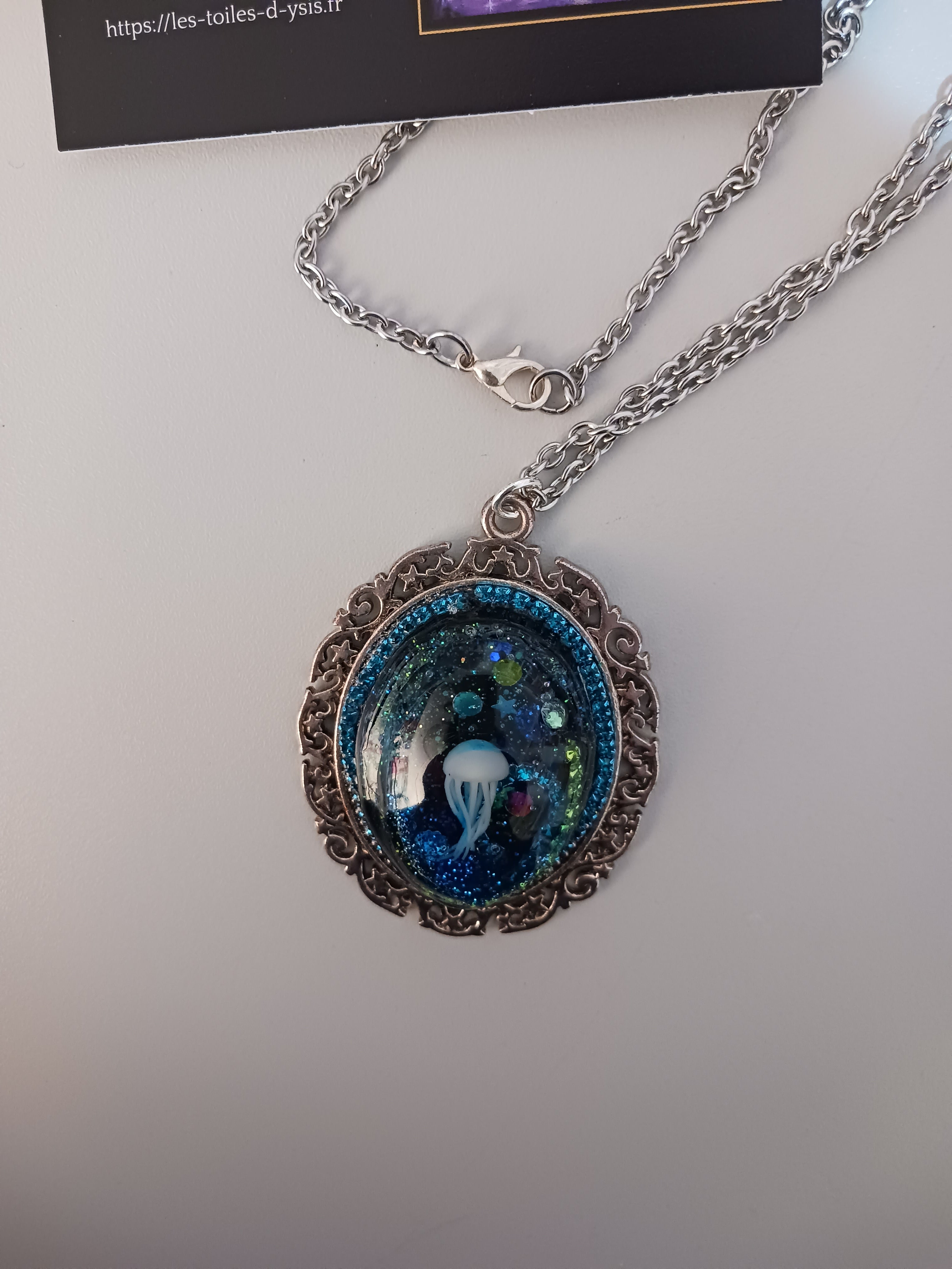 Collier le monde de Némo