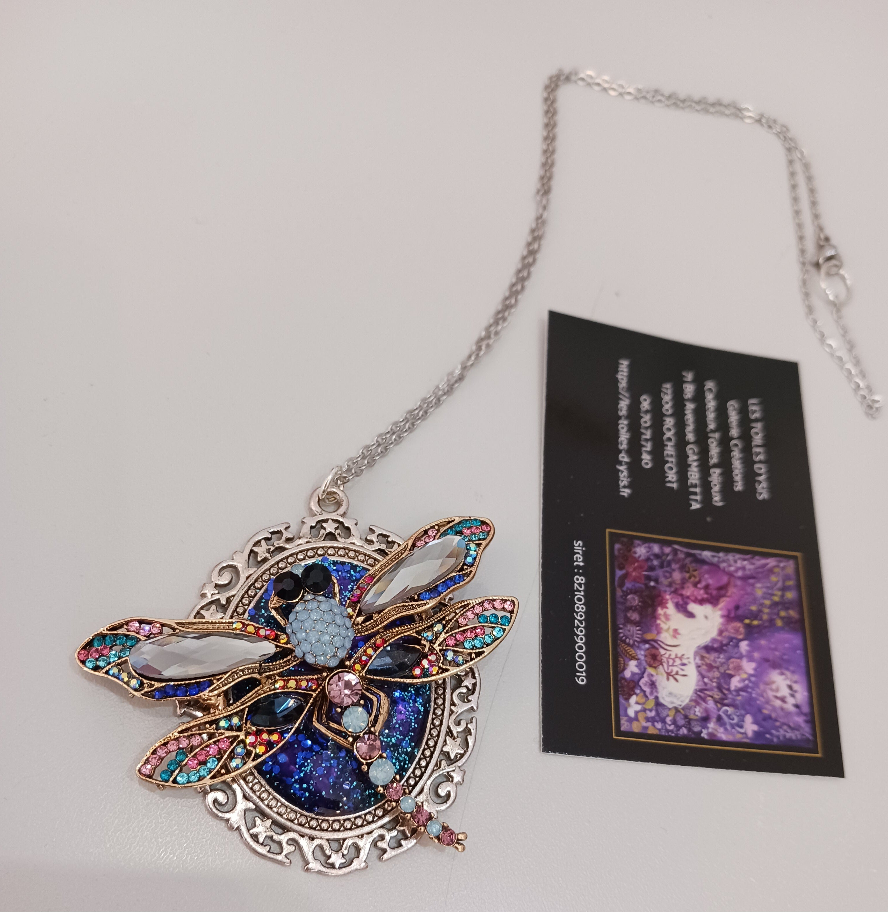 Collier féérique Libellule dans la nuit réservé