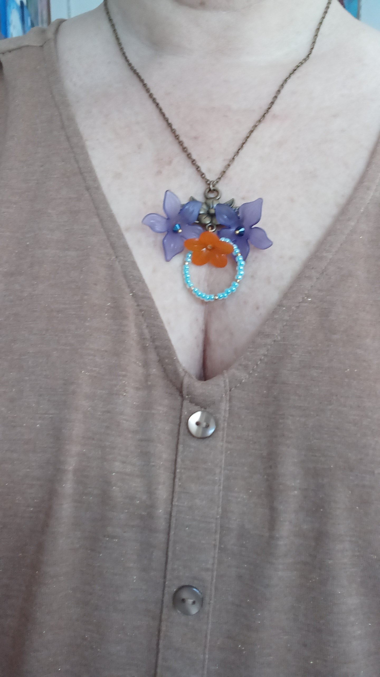 collier fleurs