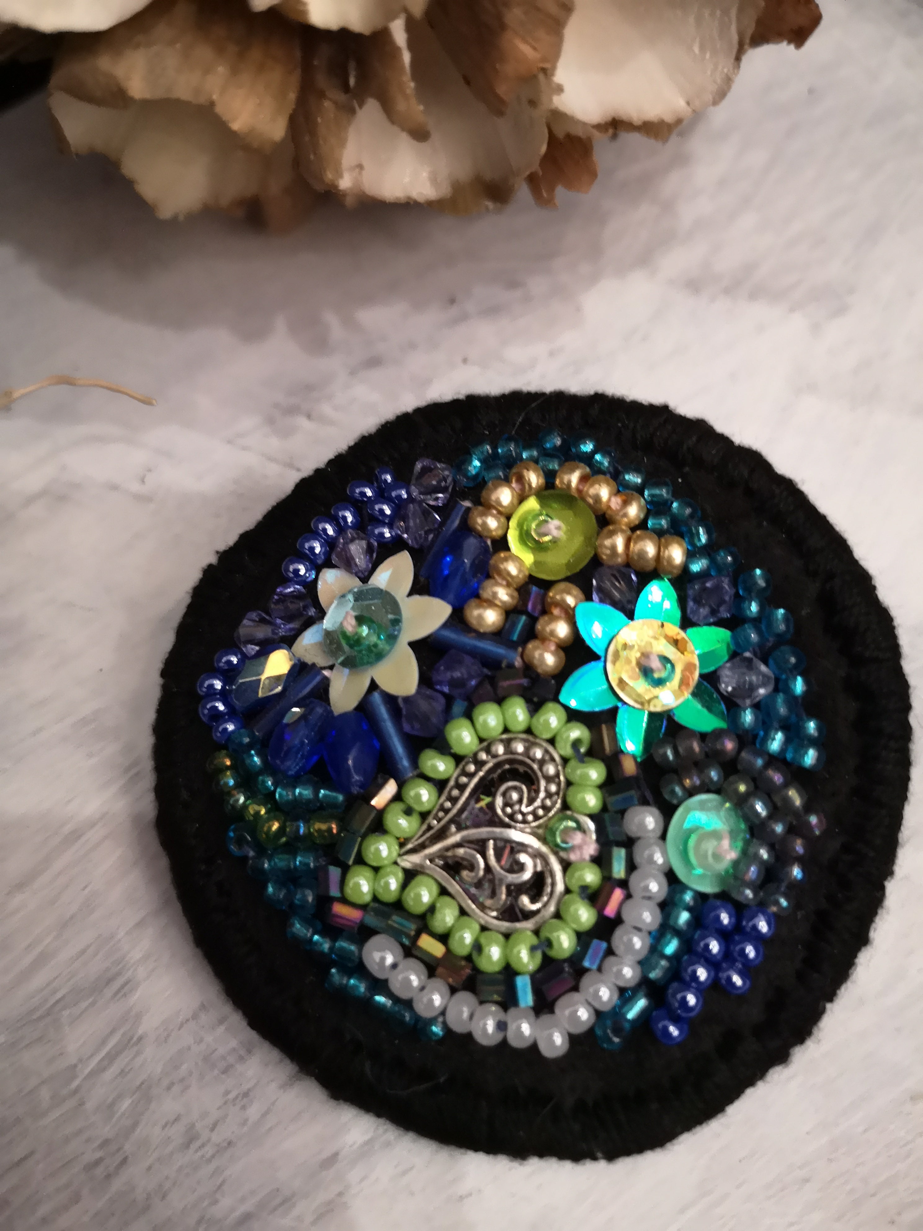 Broche Les fleurs bleues