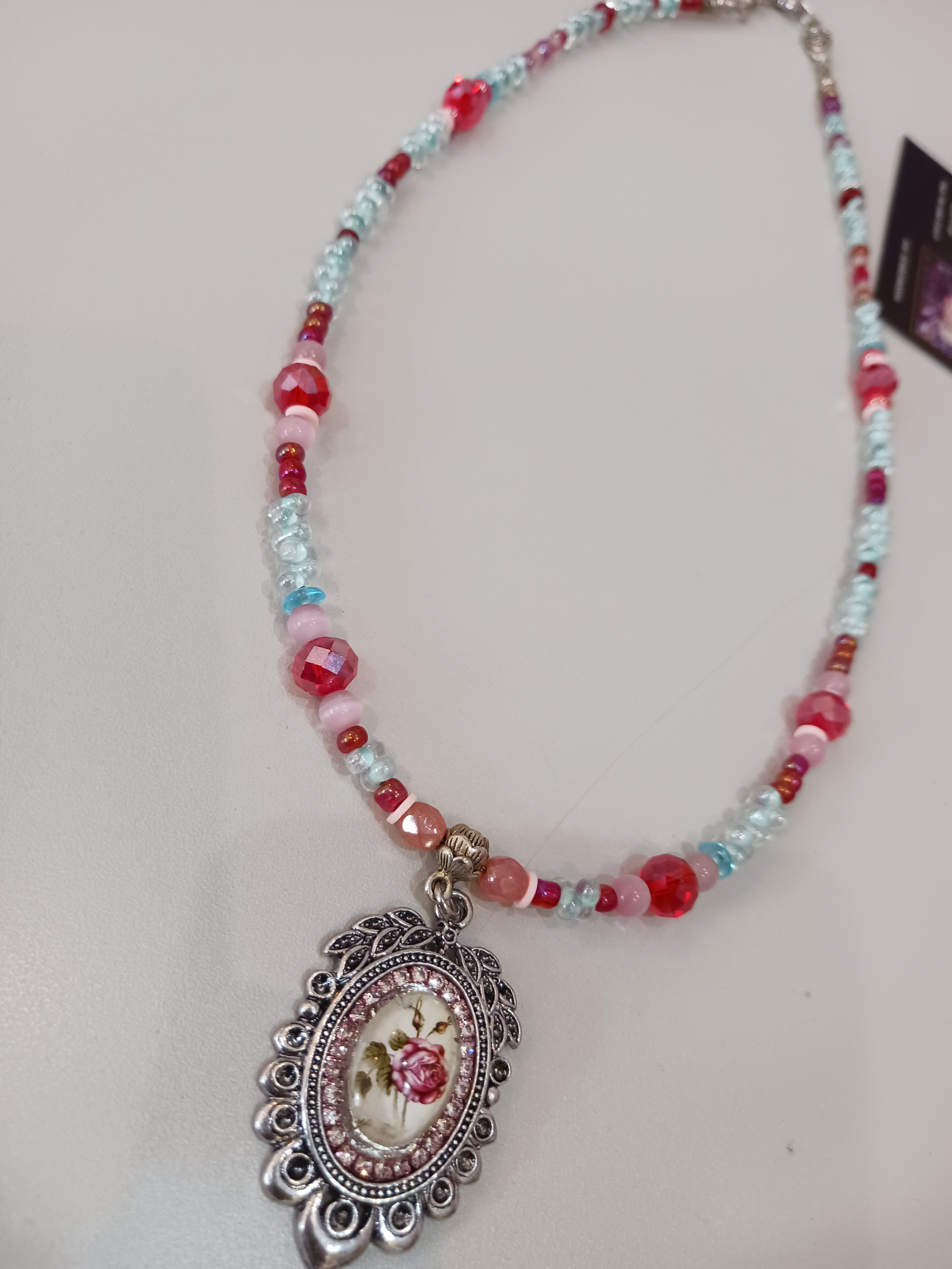Collier rose 🌹 éternelle