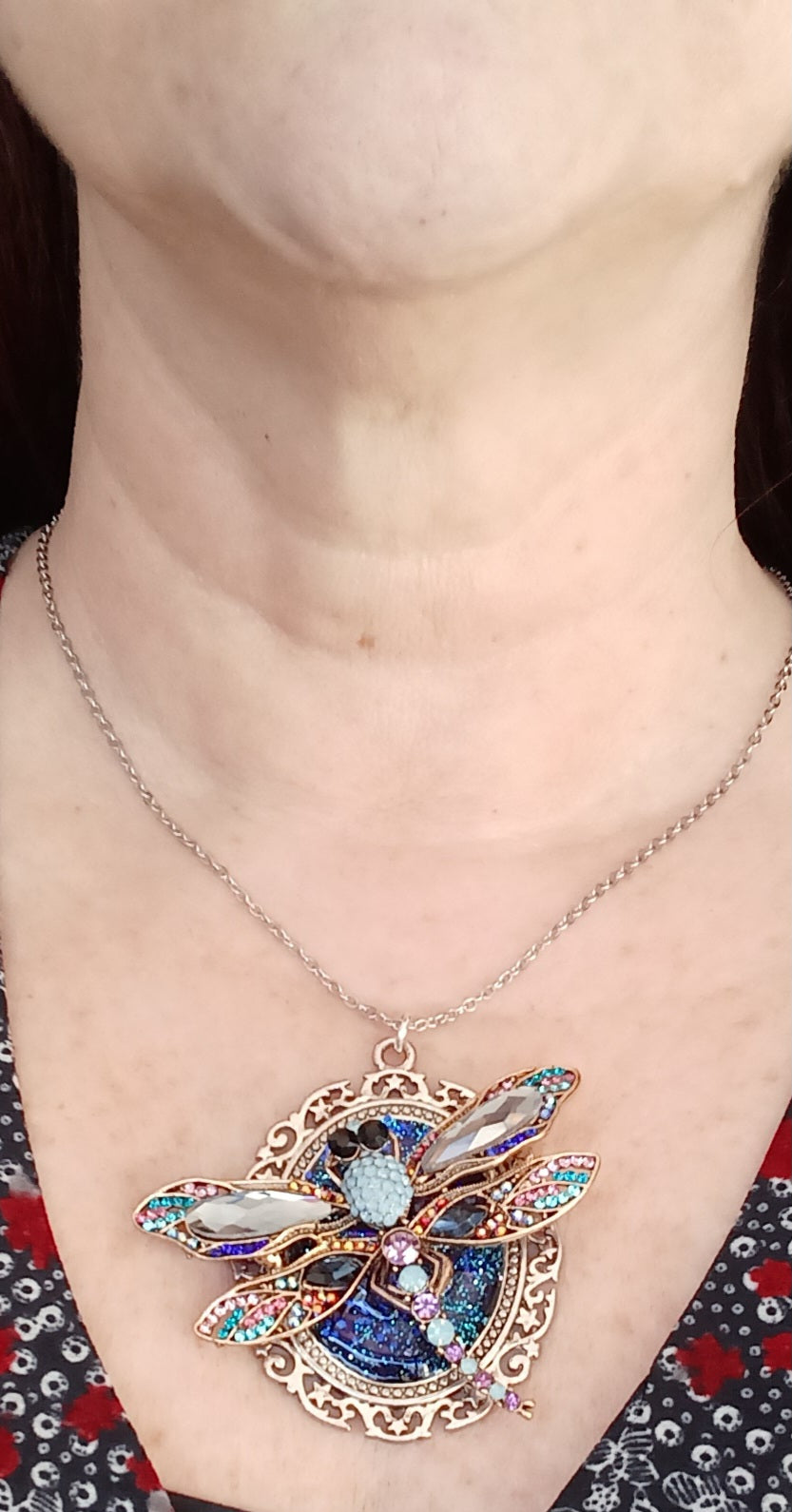 Collier féérique Libellule dans la nuit réservé