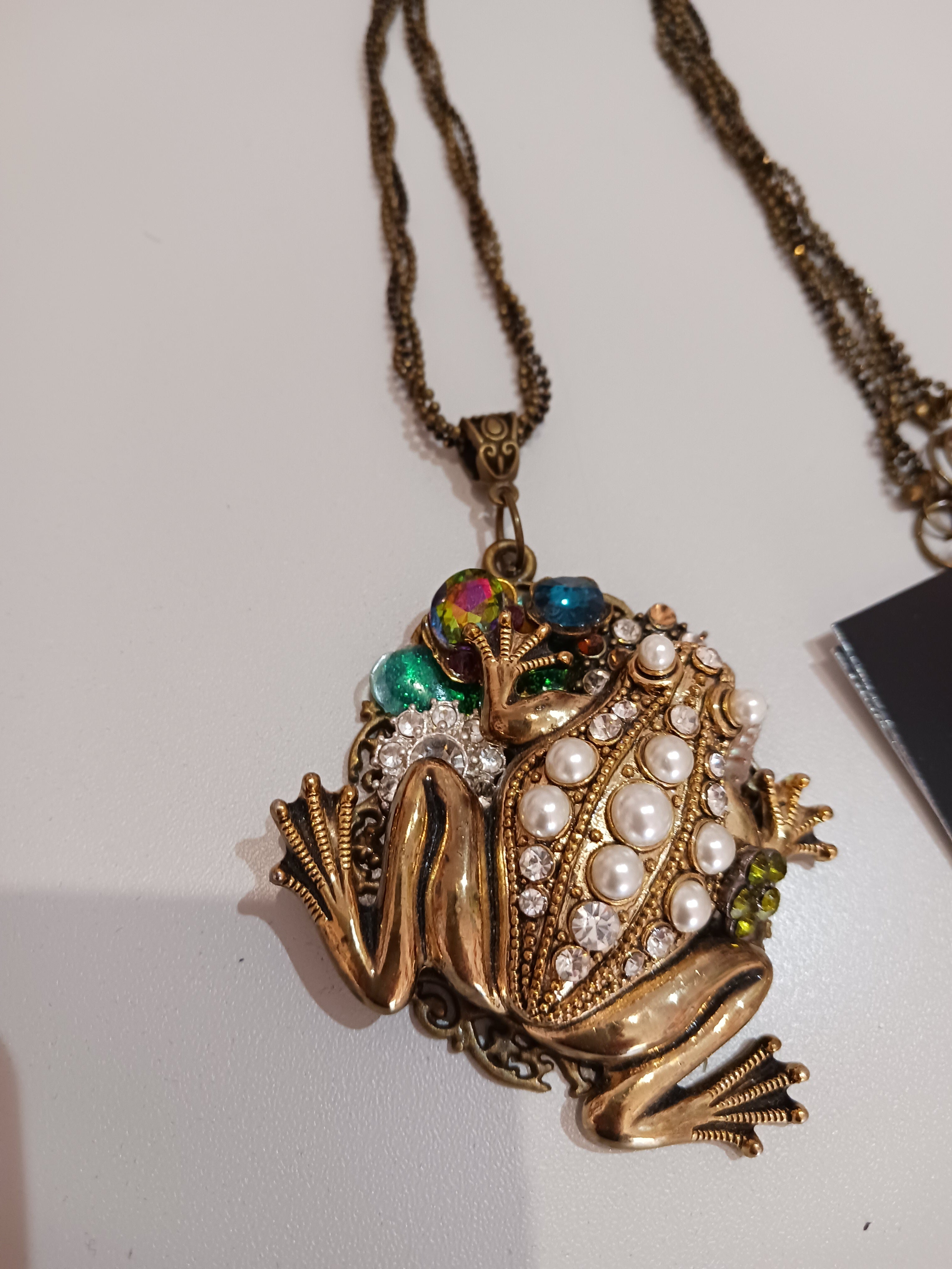 Collier jolie grenouille