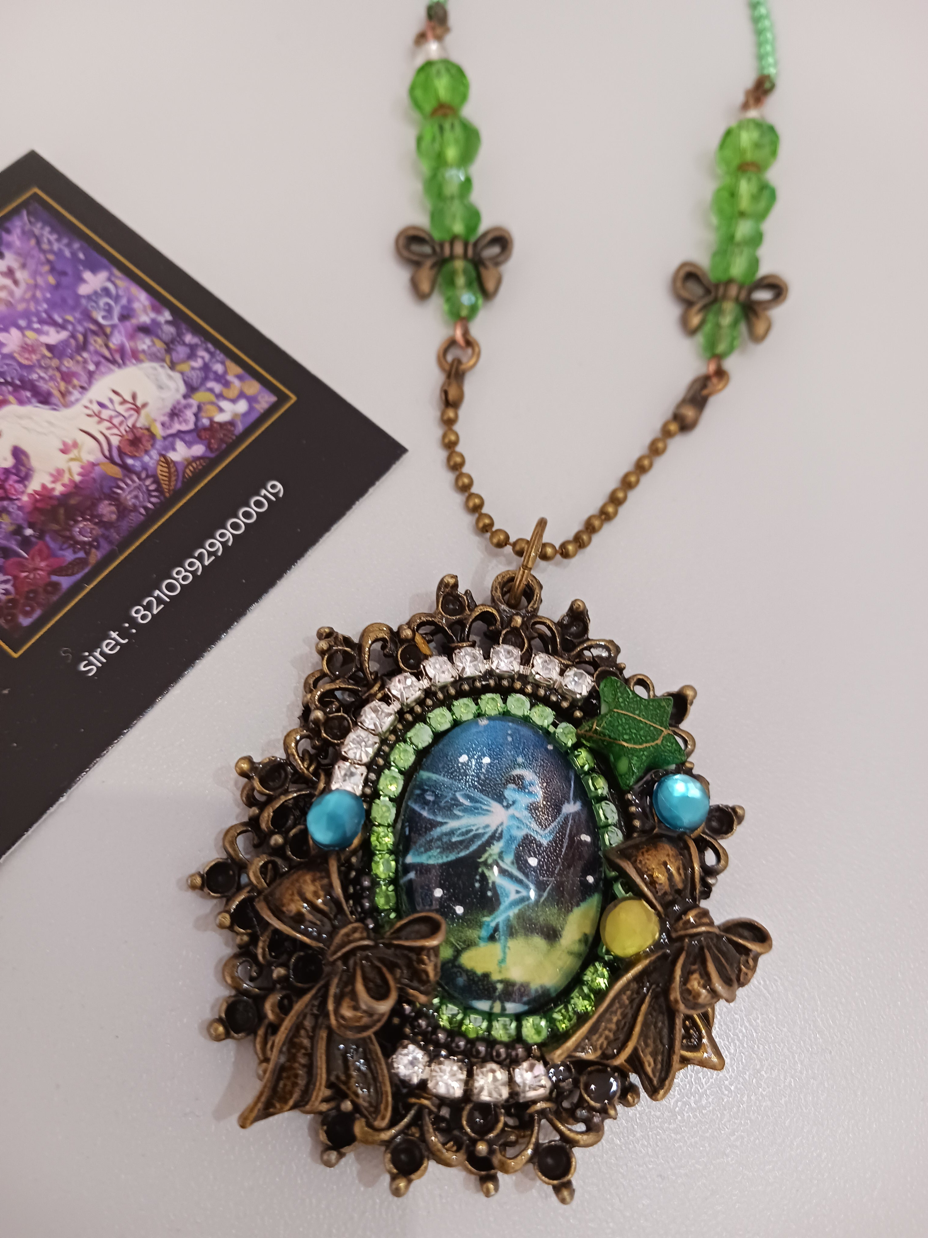 Collier féerique,  petite fée du lac