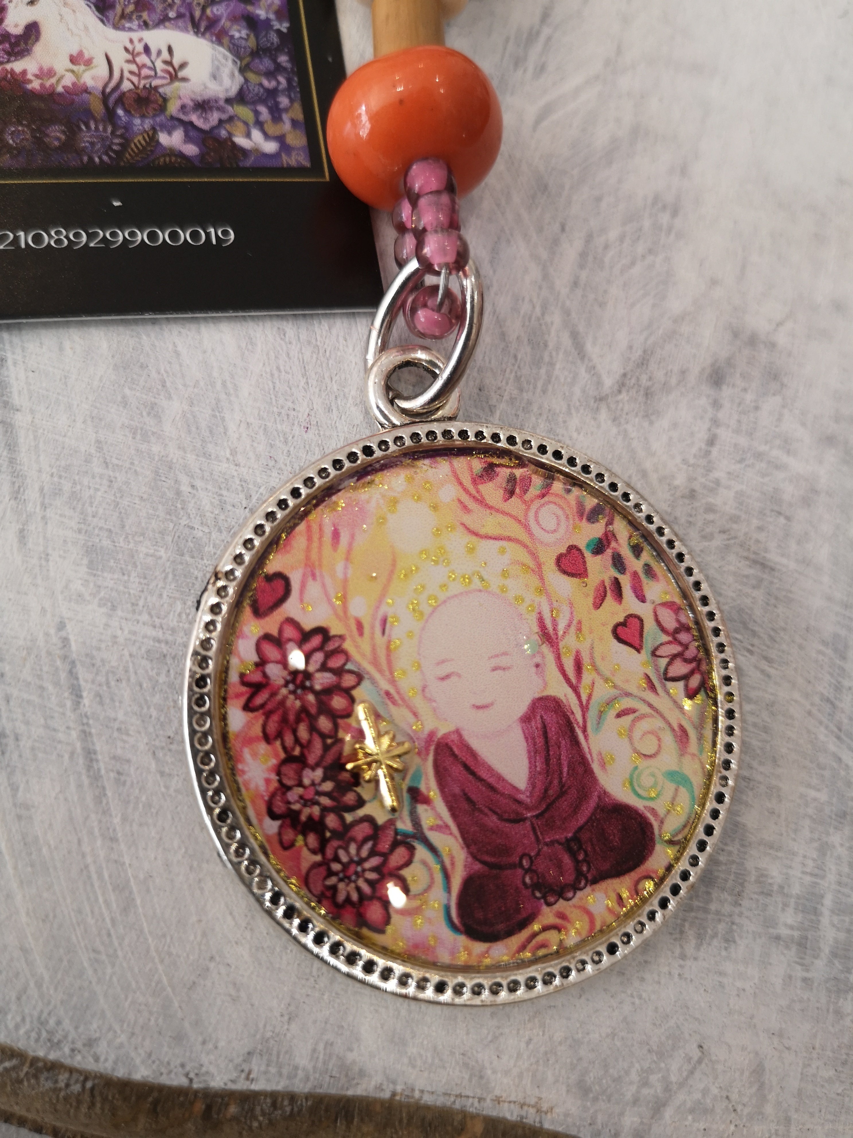 médaillon fait main