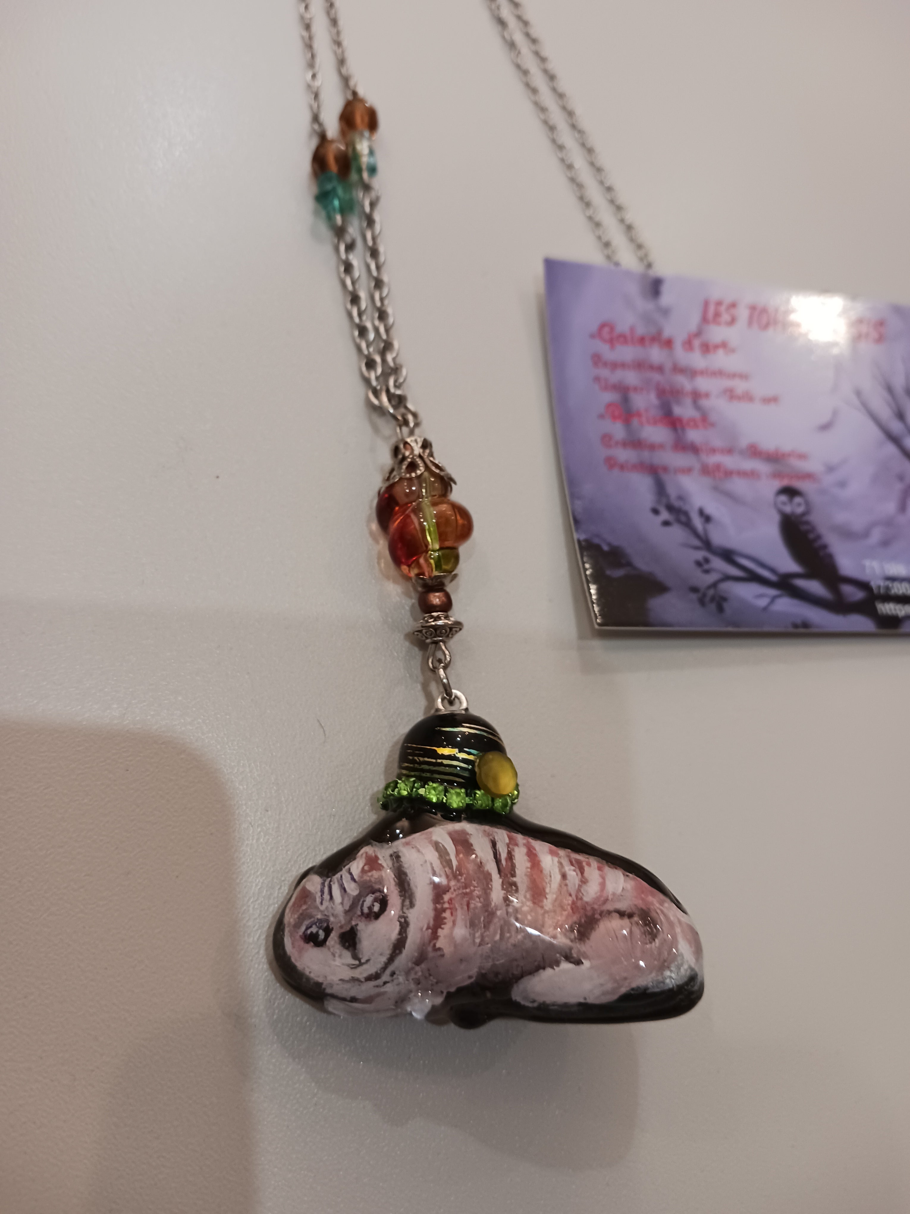 collier vert marron noir