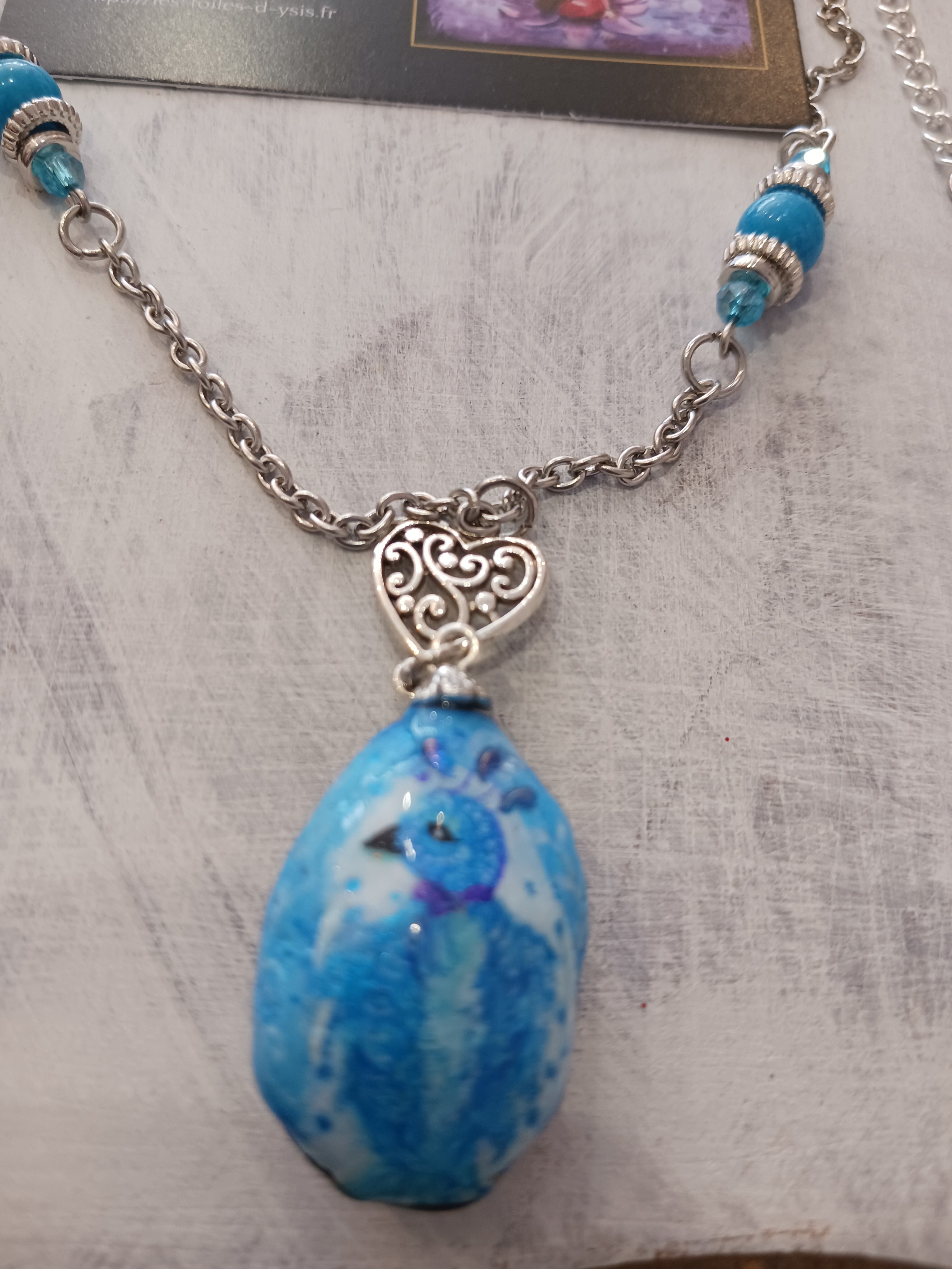 collier pièce unique bleue