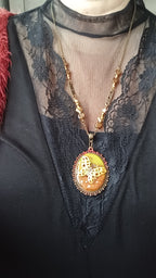 Collier Un papillon fait le printemps