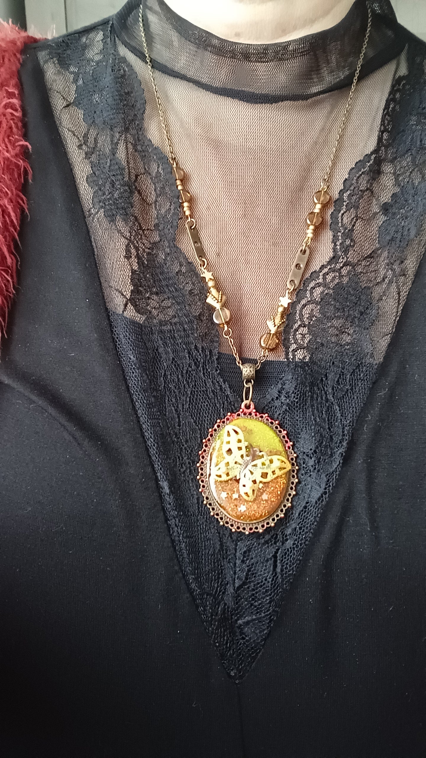 Collier Un papillon fait le printemps