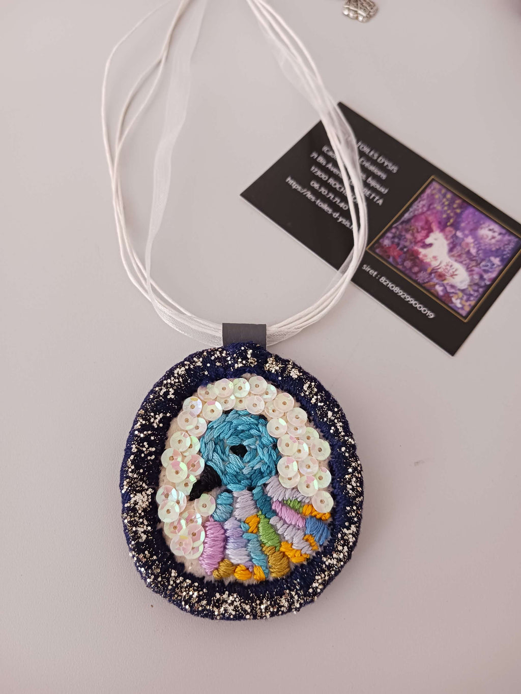 Collier petit oiseau