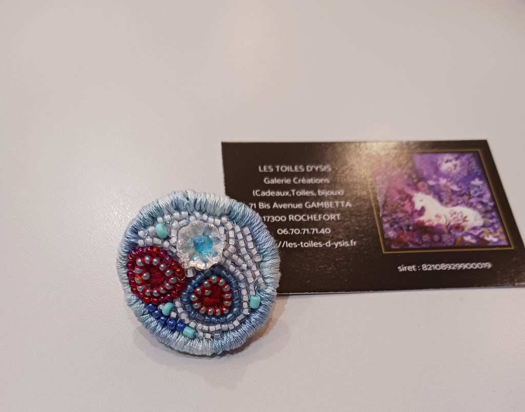 Bague brodée main