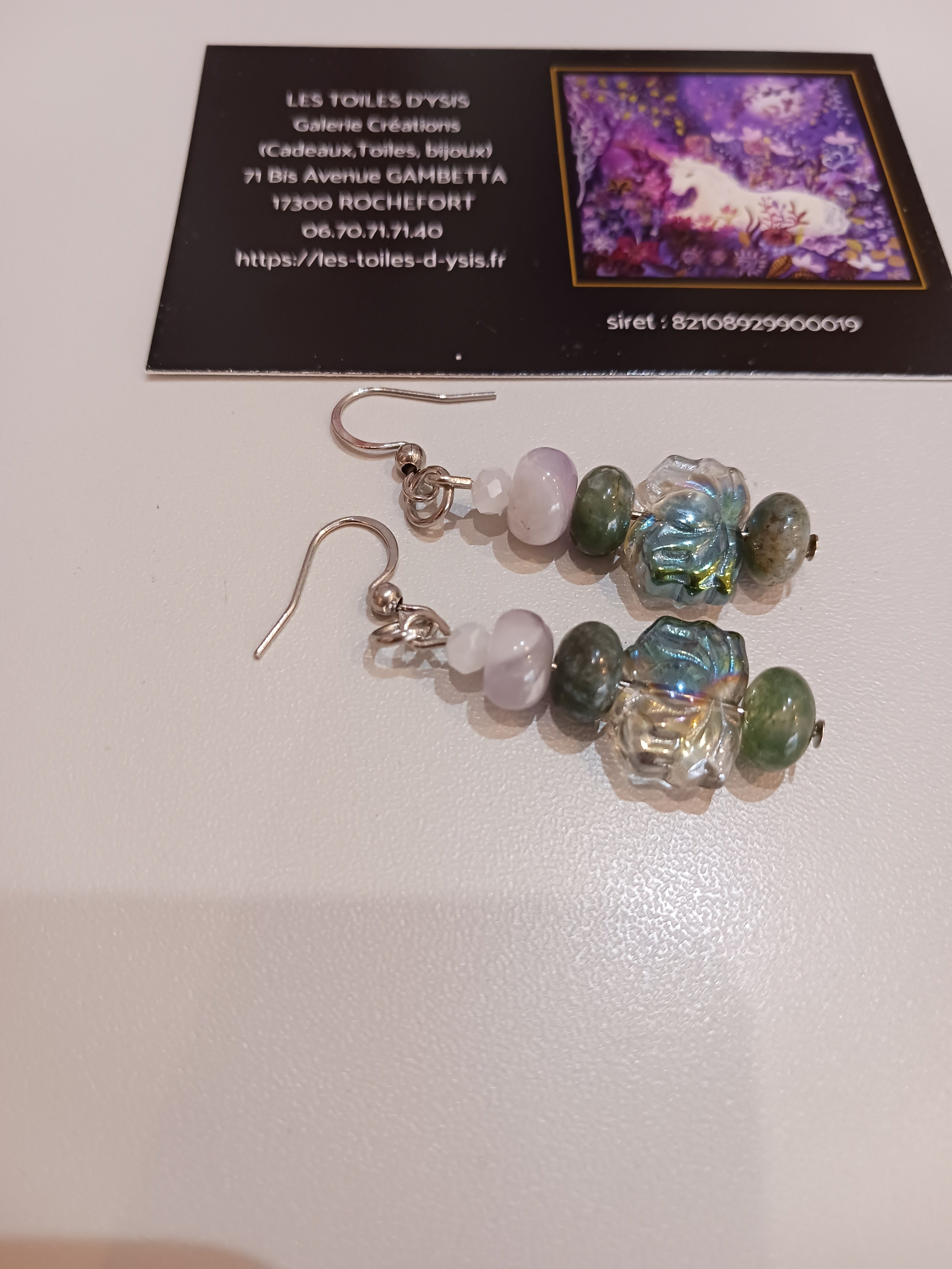 Boucles en Fleur de Lotus de verre irisé