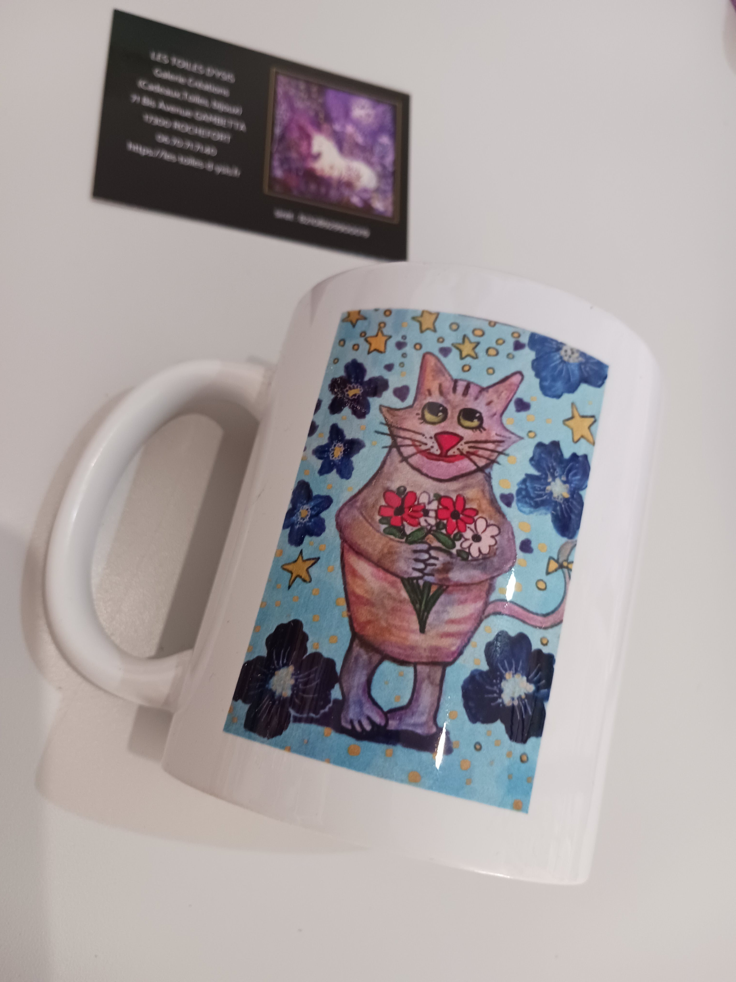 Mug Chat timide