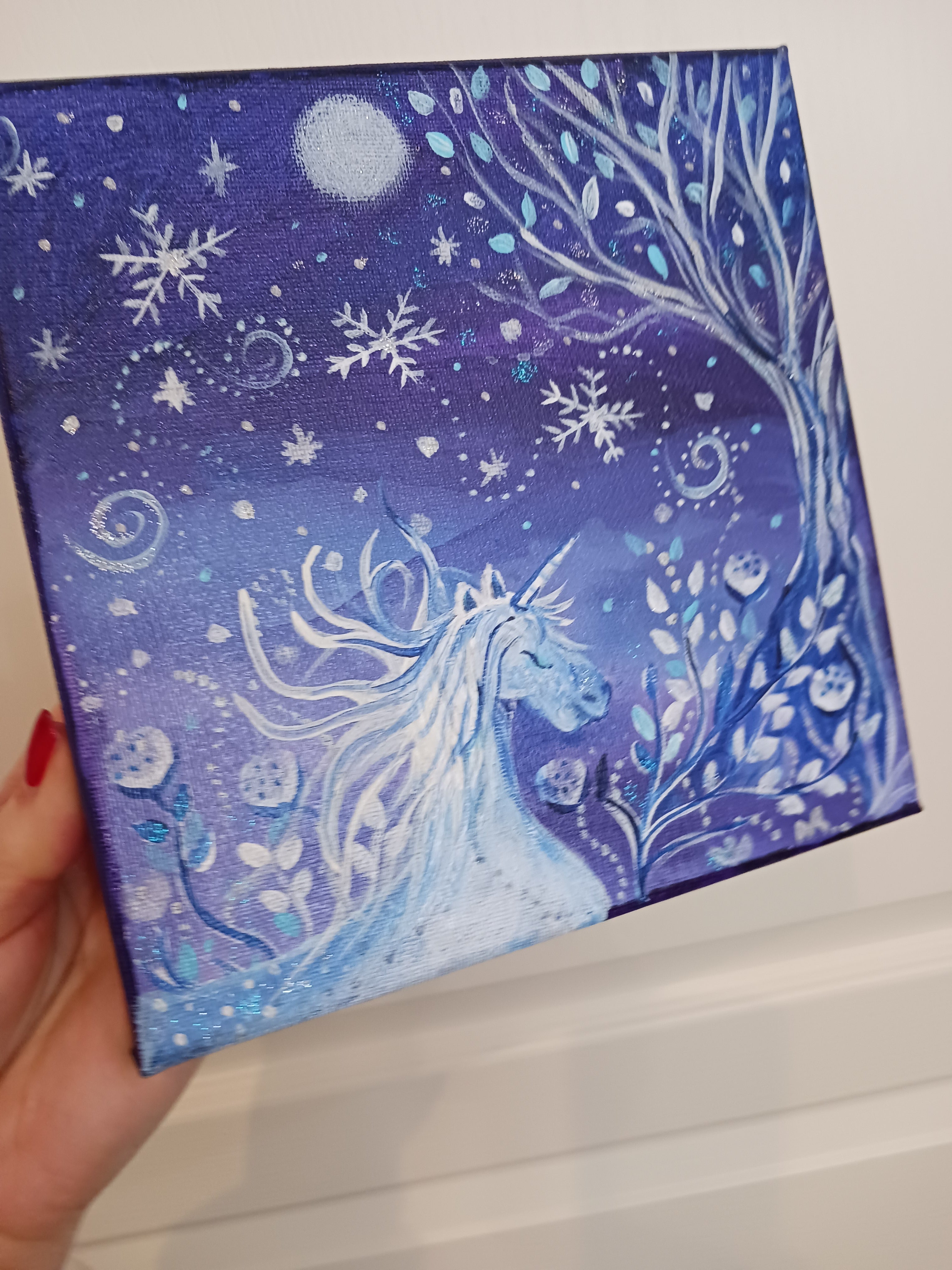 Licorne sous la neige