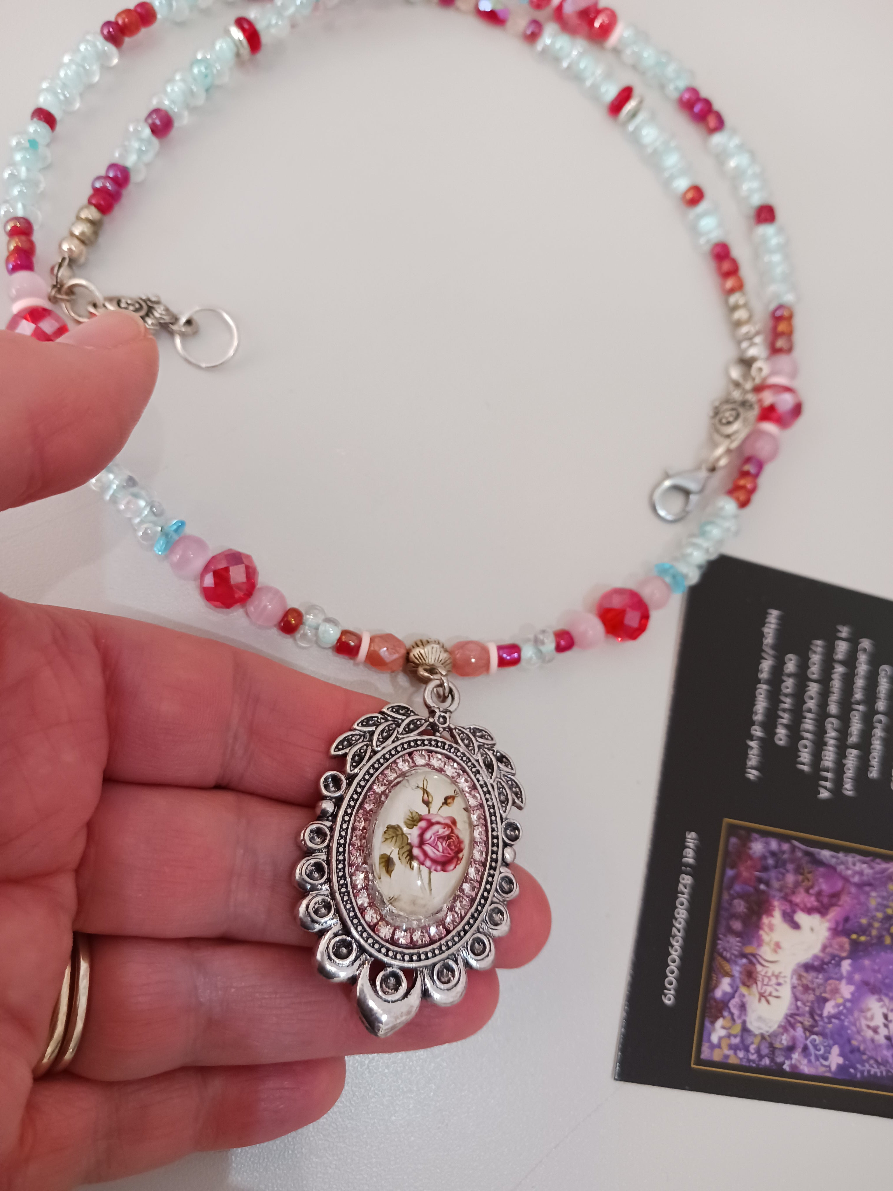 Collier rose 🌹 éternelle