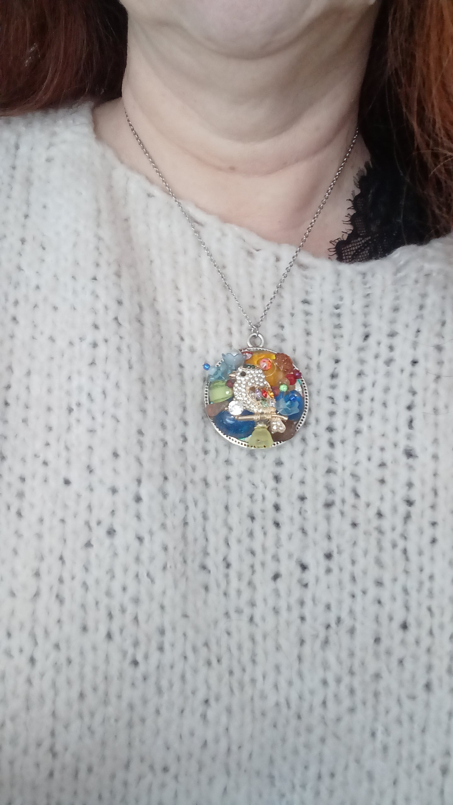 Collier Fleurs et petit oiseau