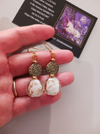 Boucles nacrées d'or