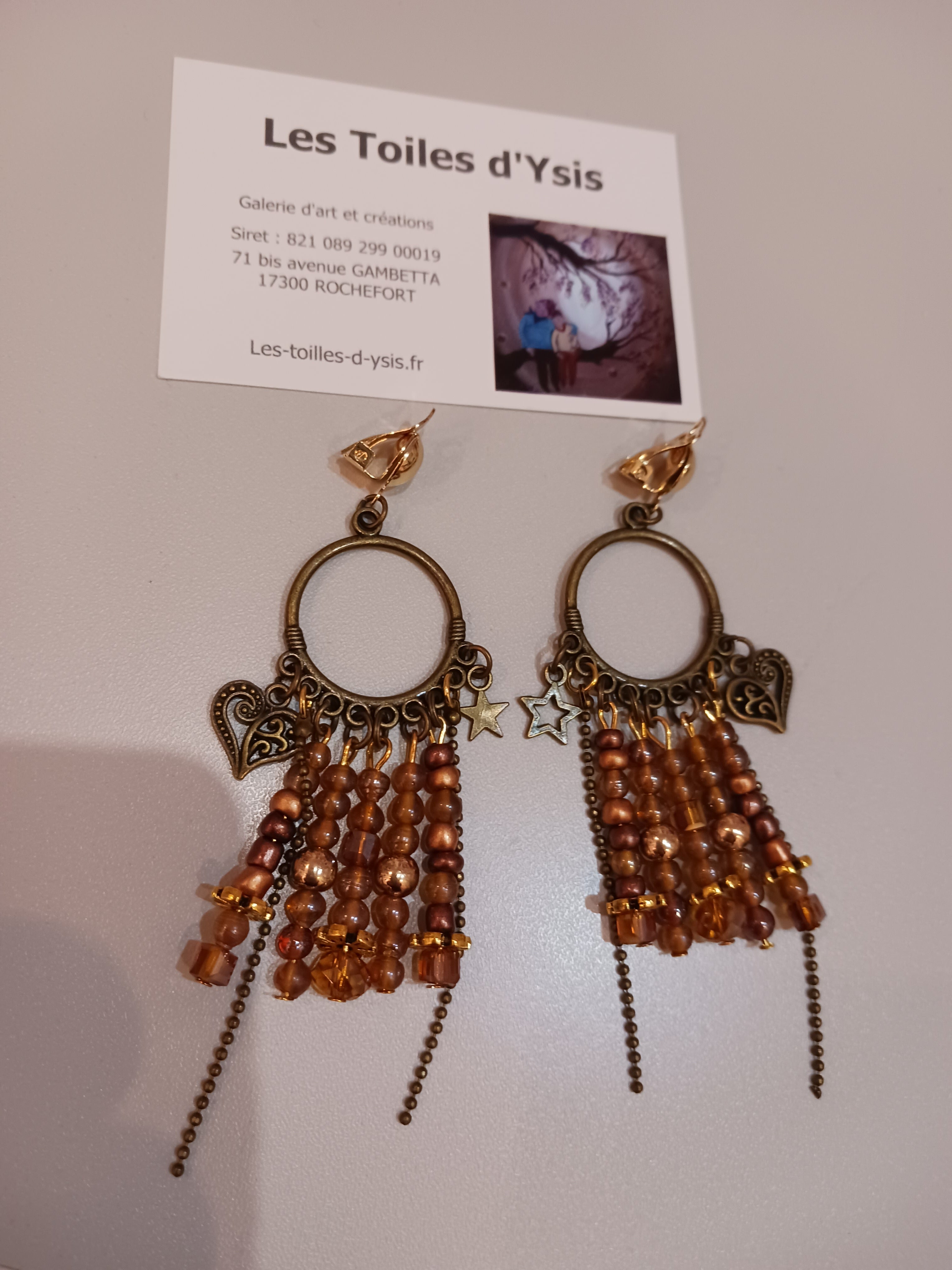 Boucles de coeurs et d'étoiles