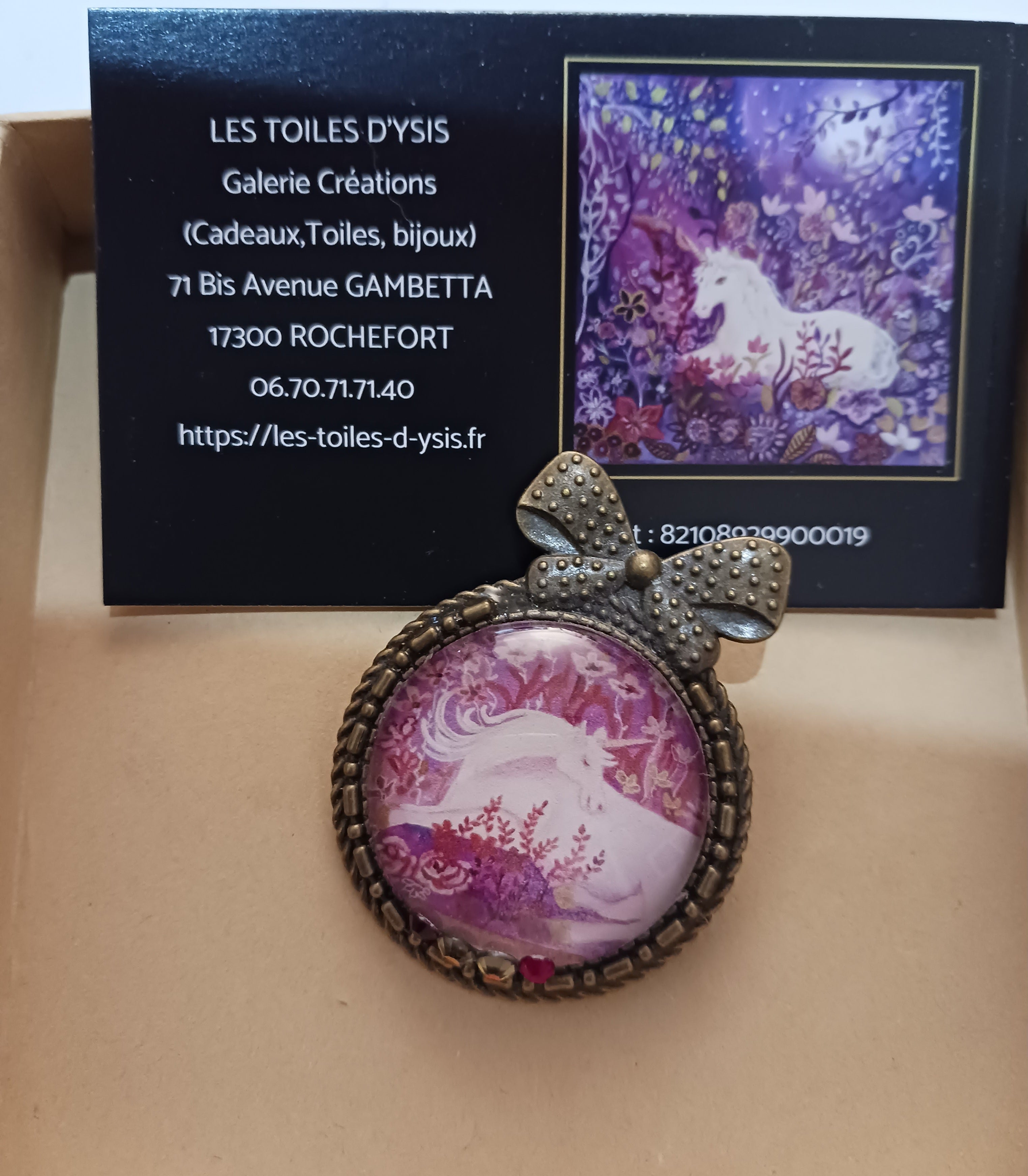Broche Licorne et strass