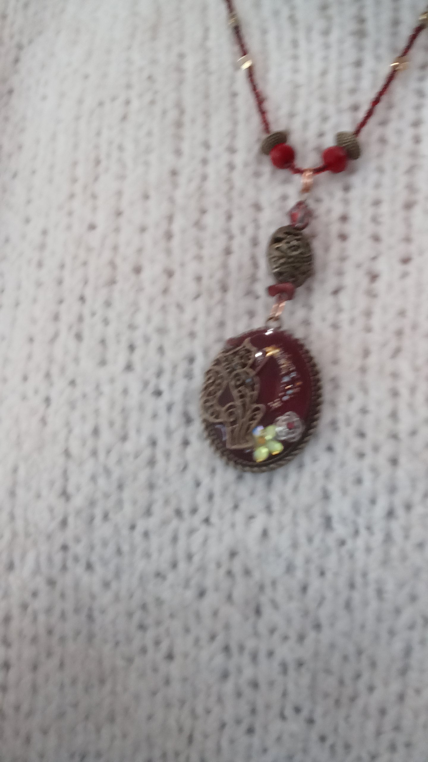 Collier Chat magicien