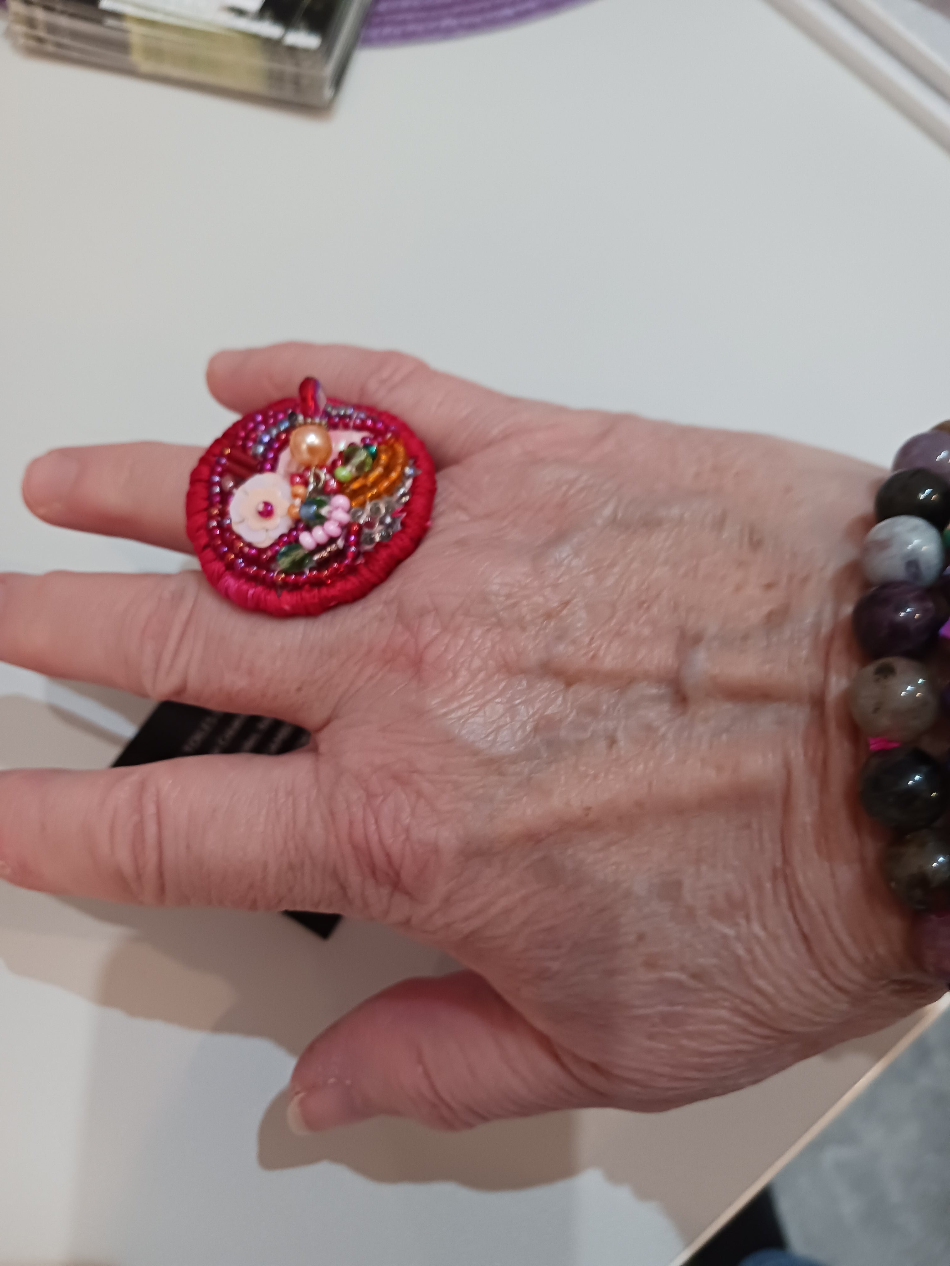 Bague En rouge et rose
