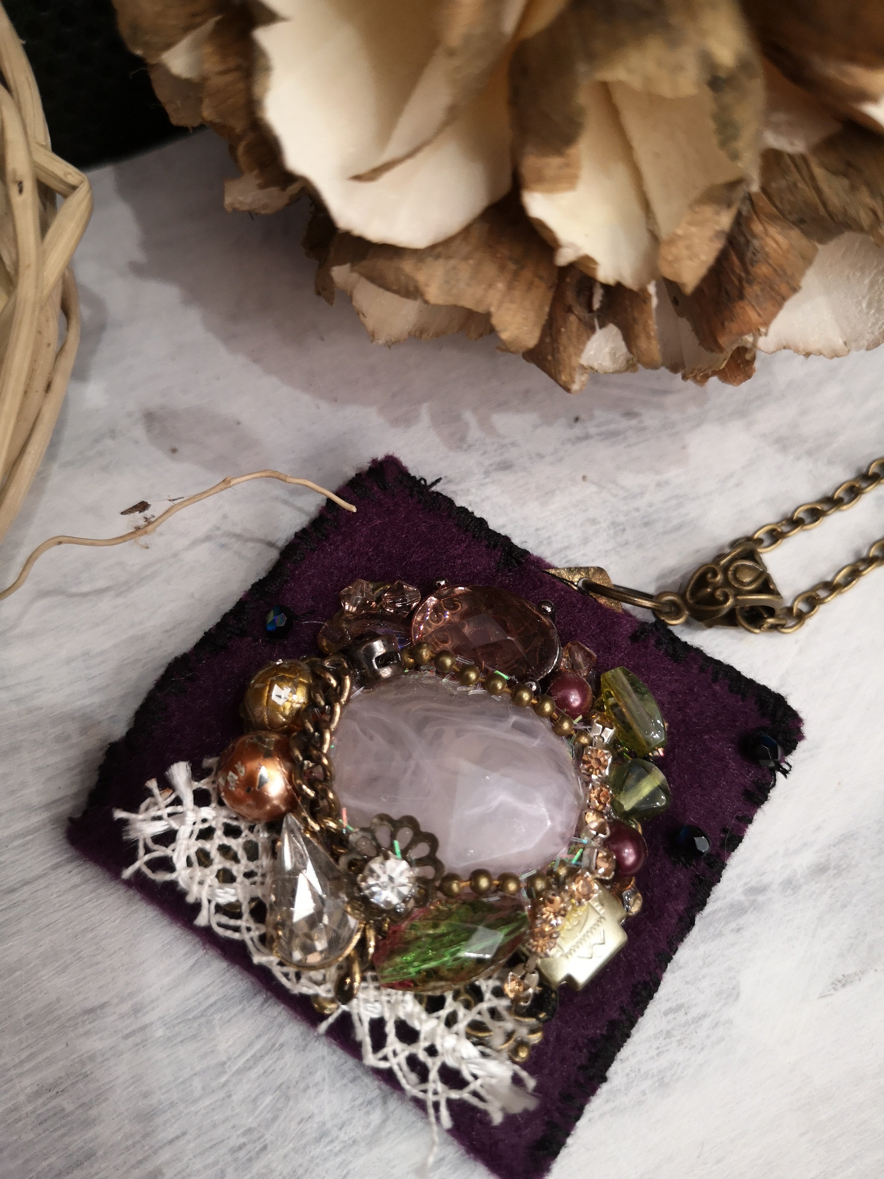 Collier Nature et dentelle