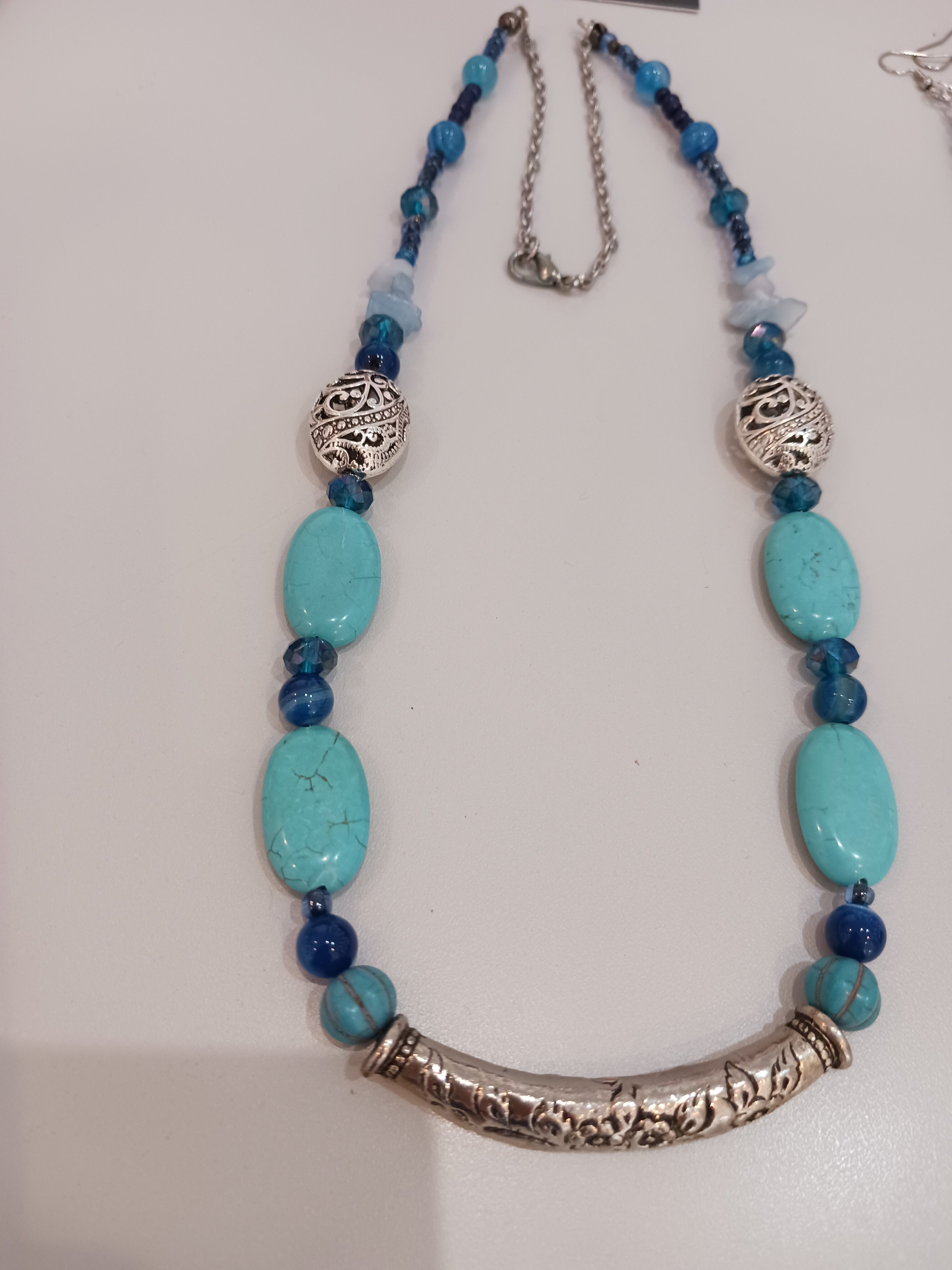Collier turquoises, agates, angélites