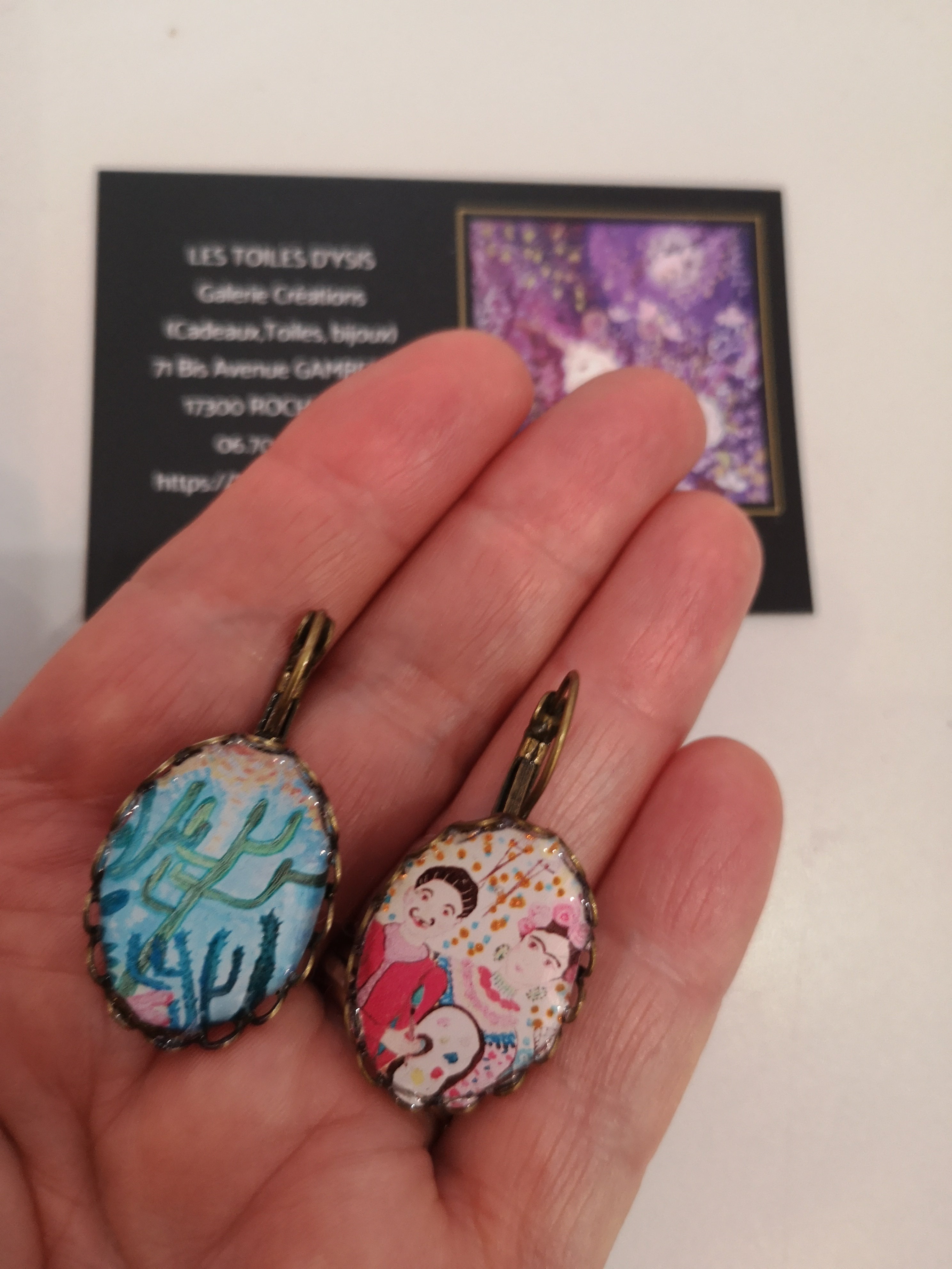 Boucles Asymétriques, Quand Frida rencontre Dali !