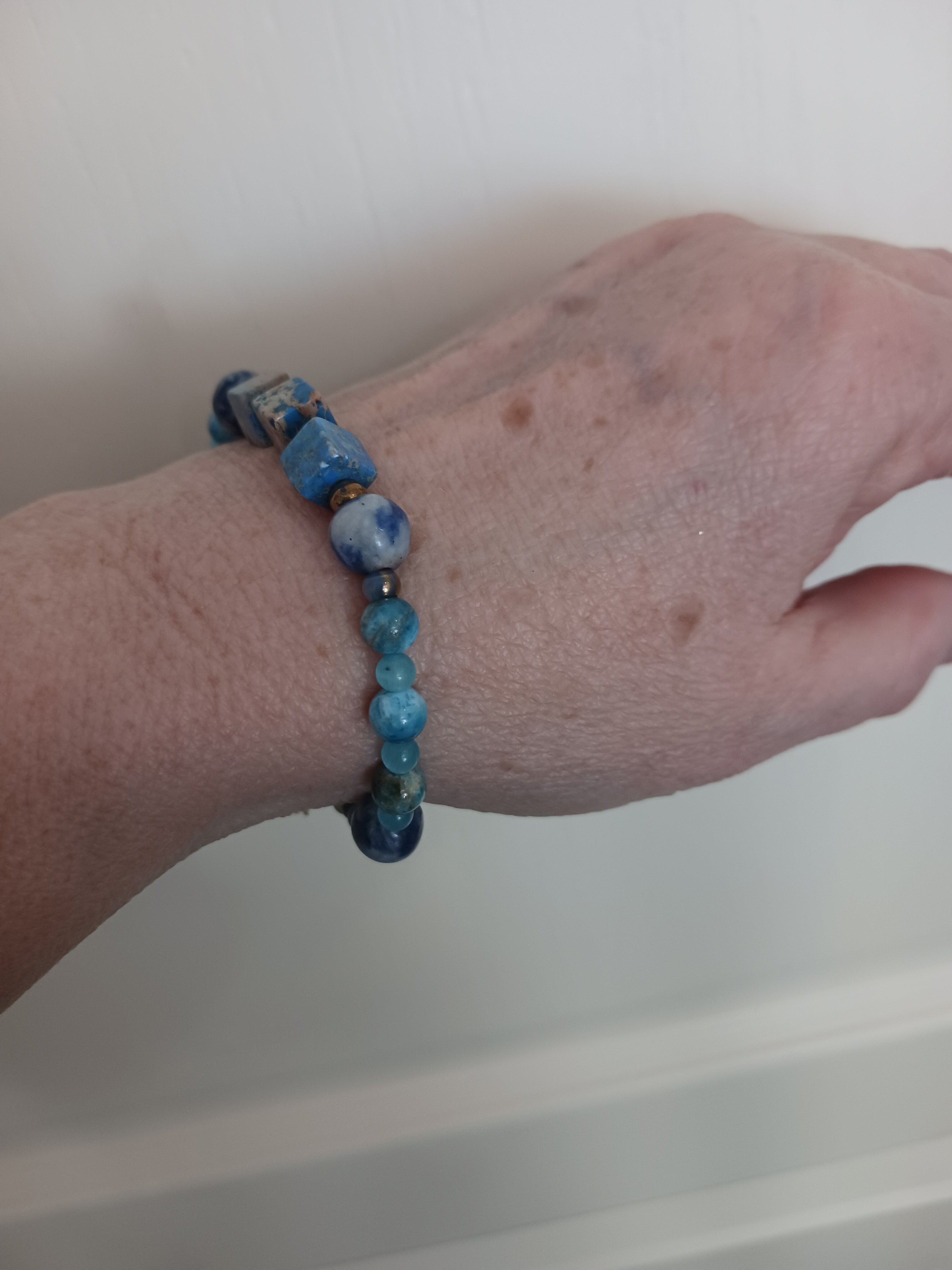 Bracelet bleu semi précieux