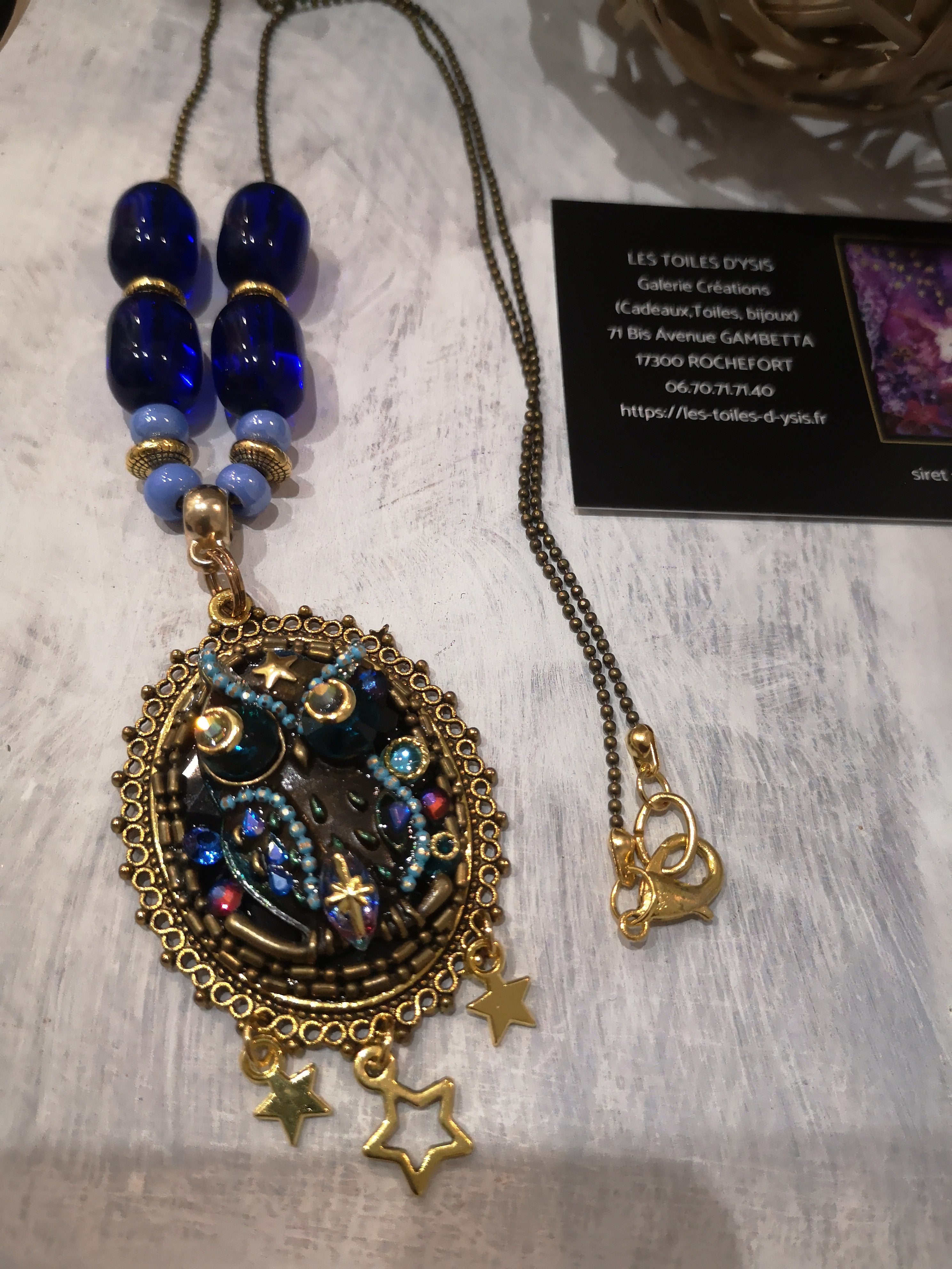bleu or et étoiles