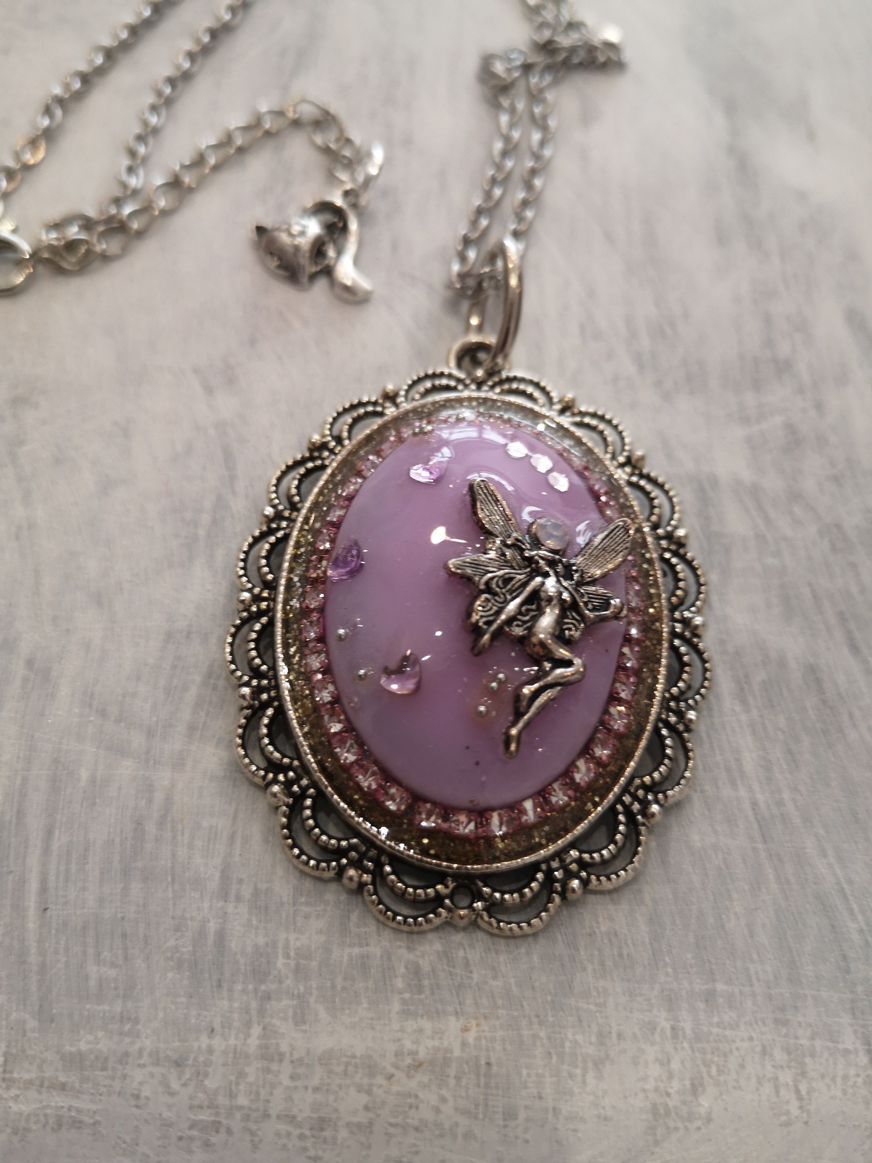collier rose