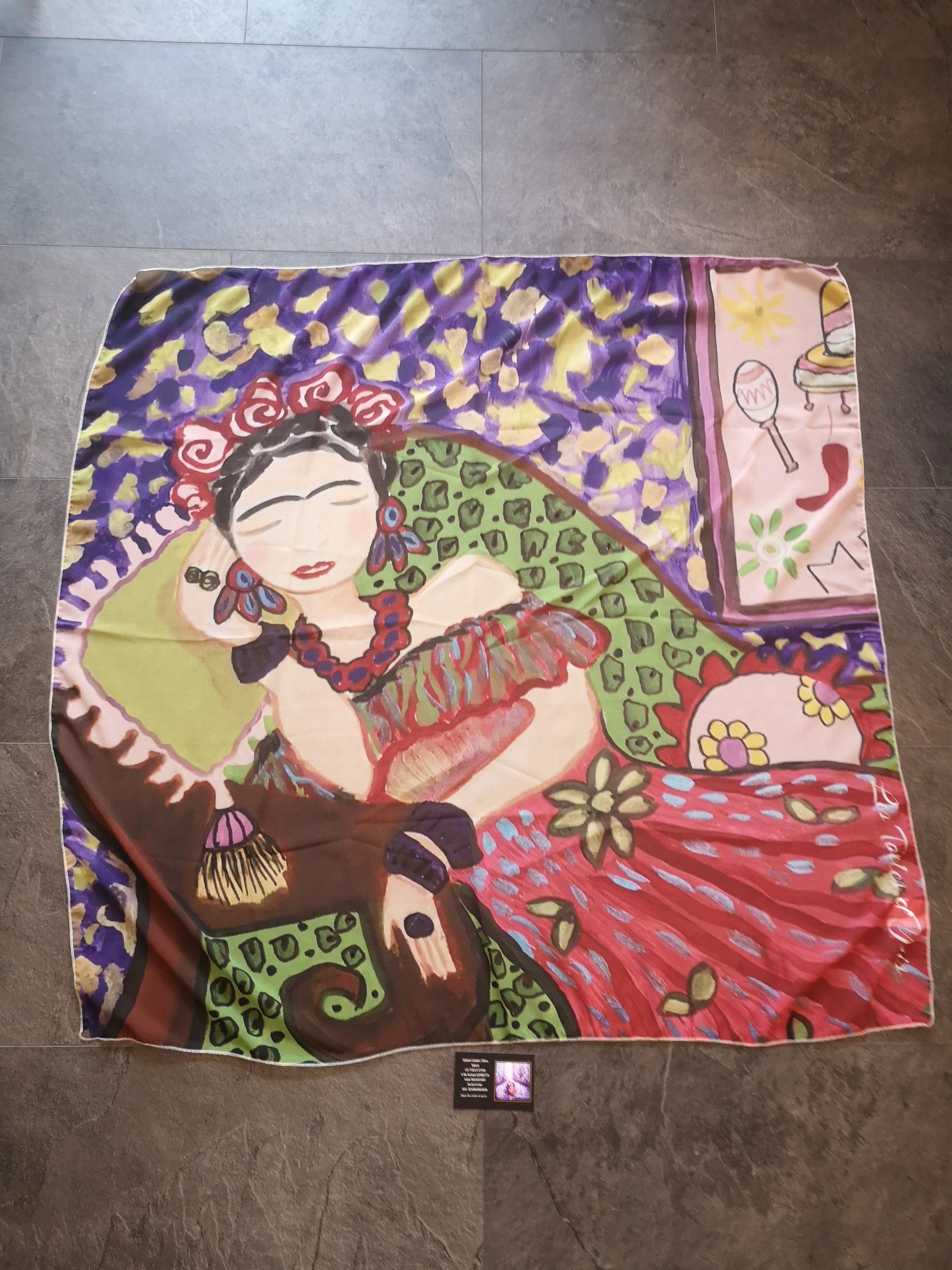 foulard mauve vert rouge