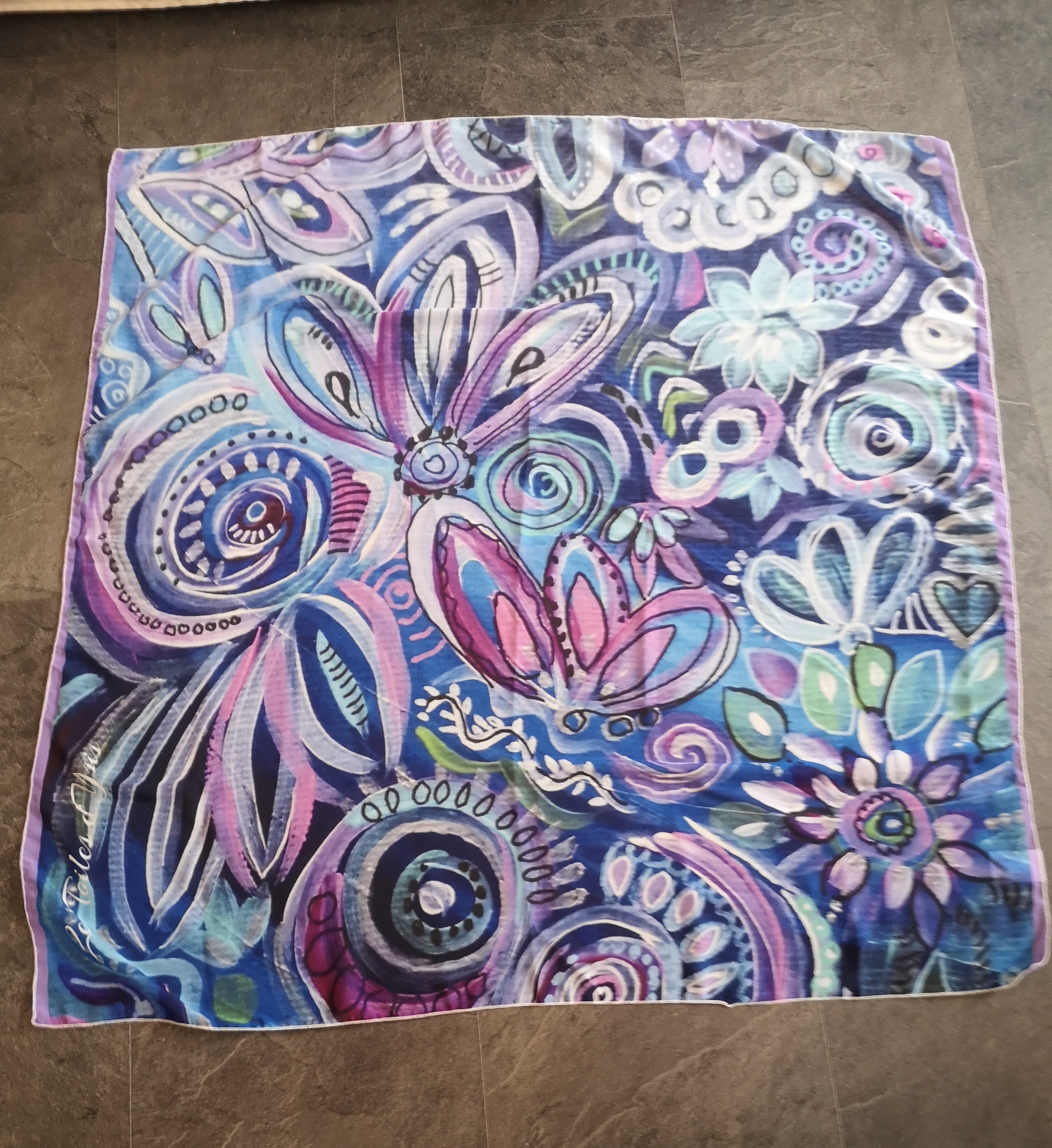 foulard  bleu et rose