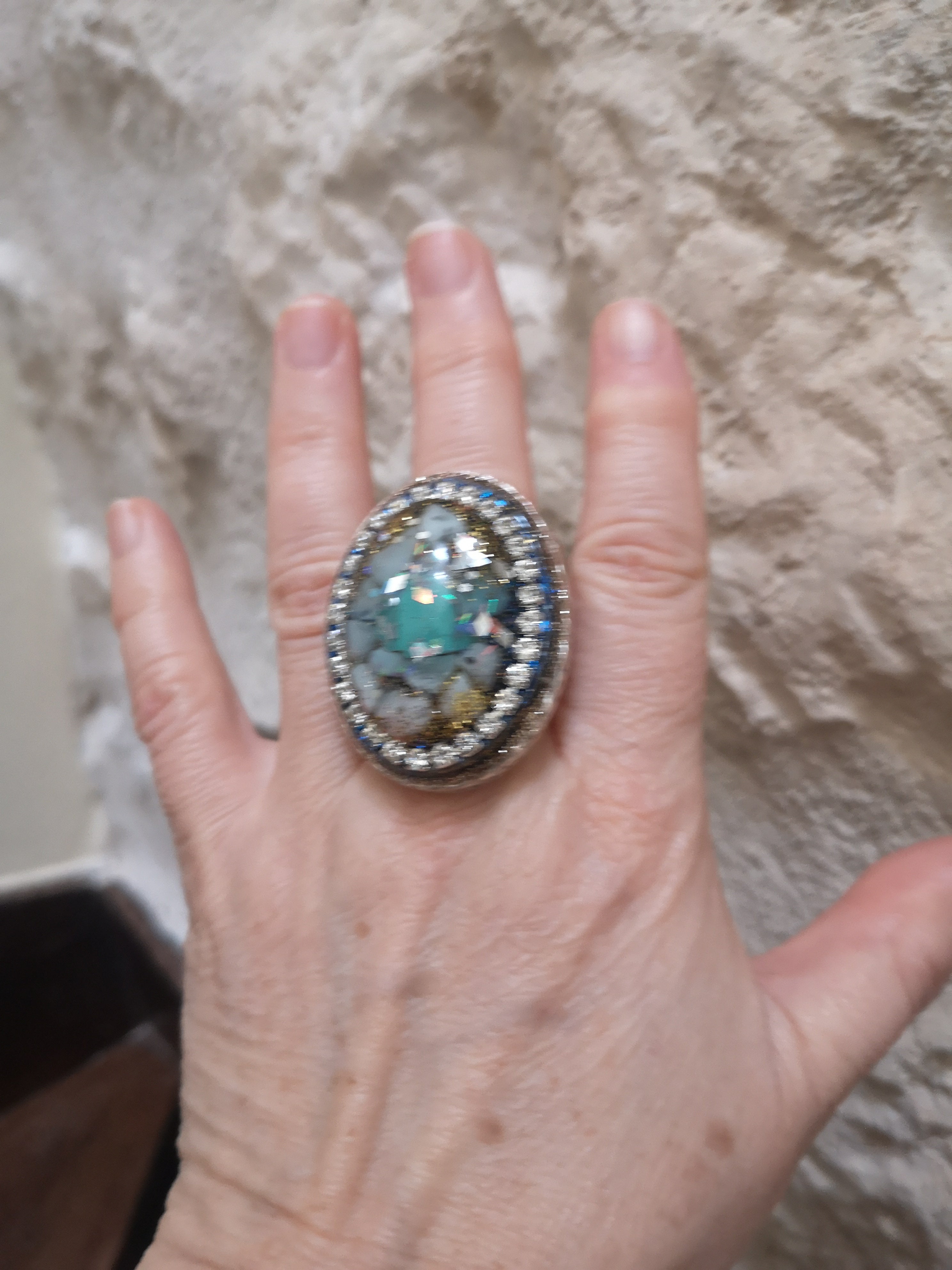 bijoux imposants