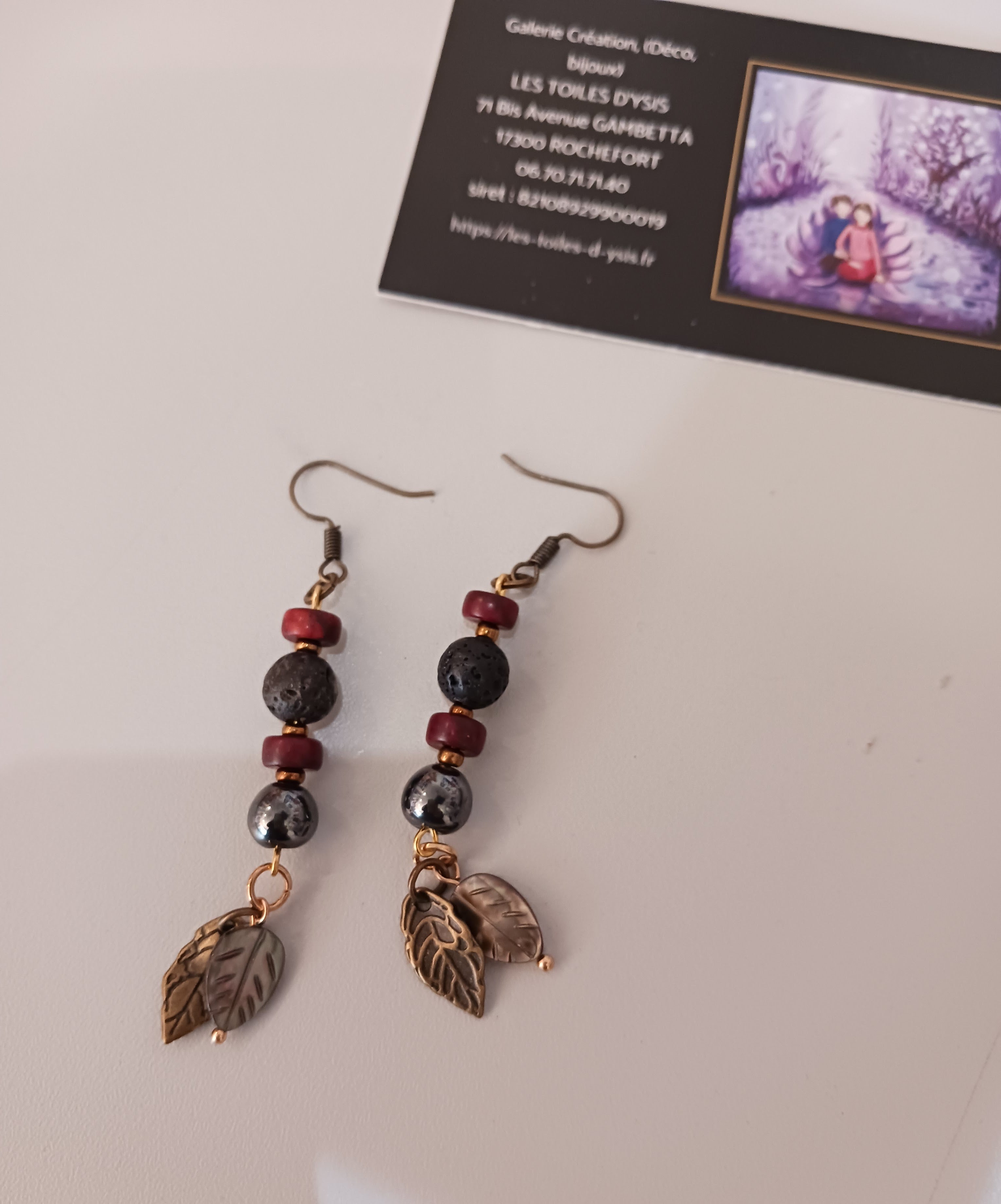 boucles en pierres naturelles 