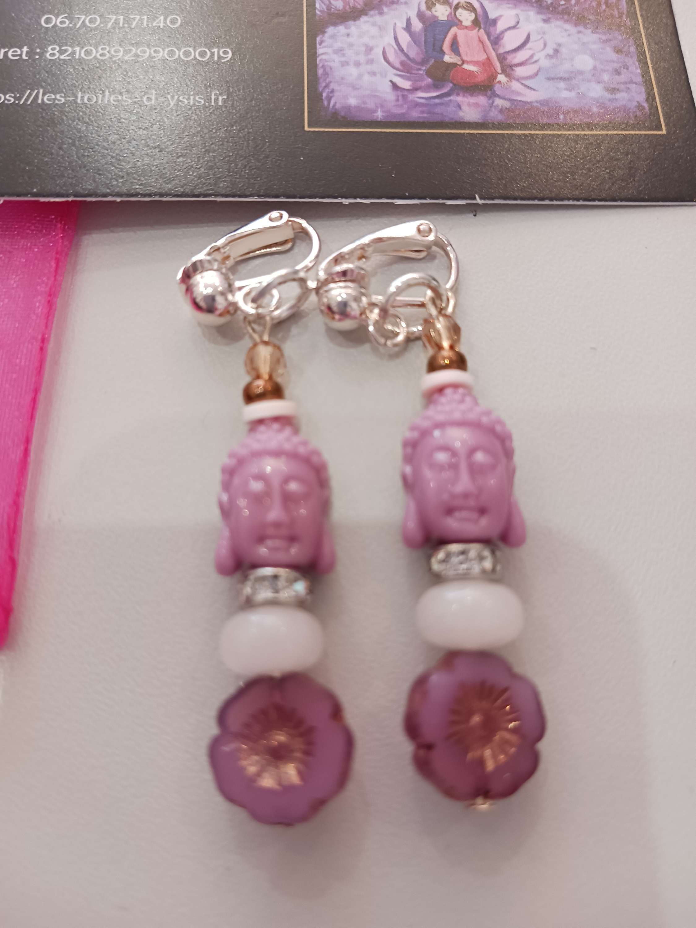 bijoux roses et fleurs