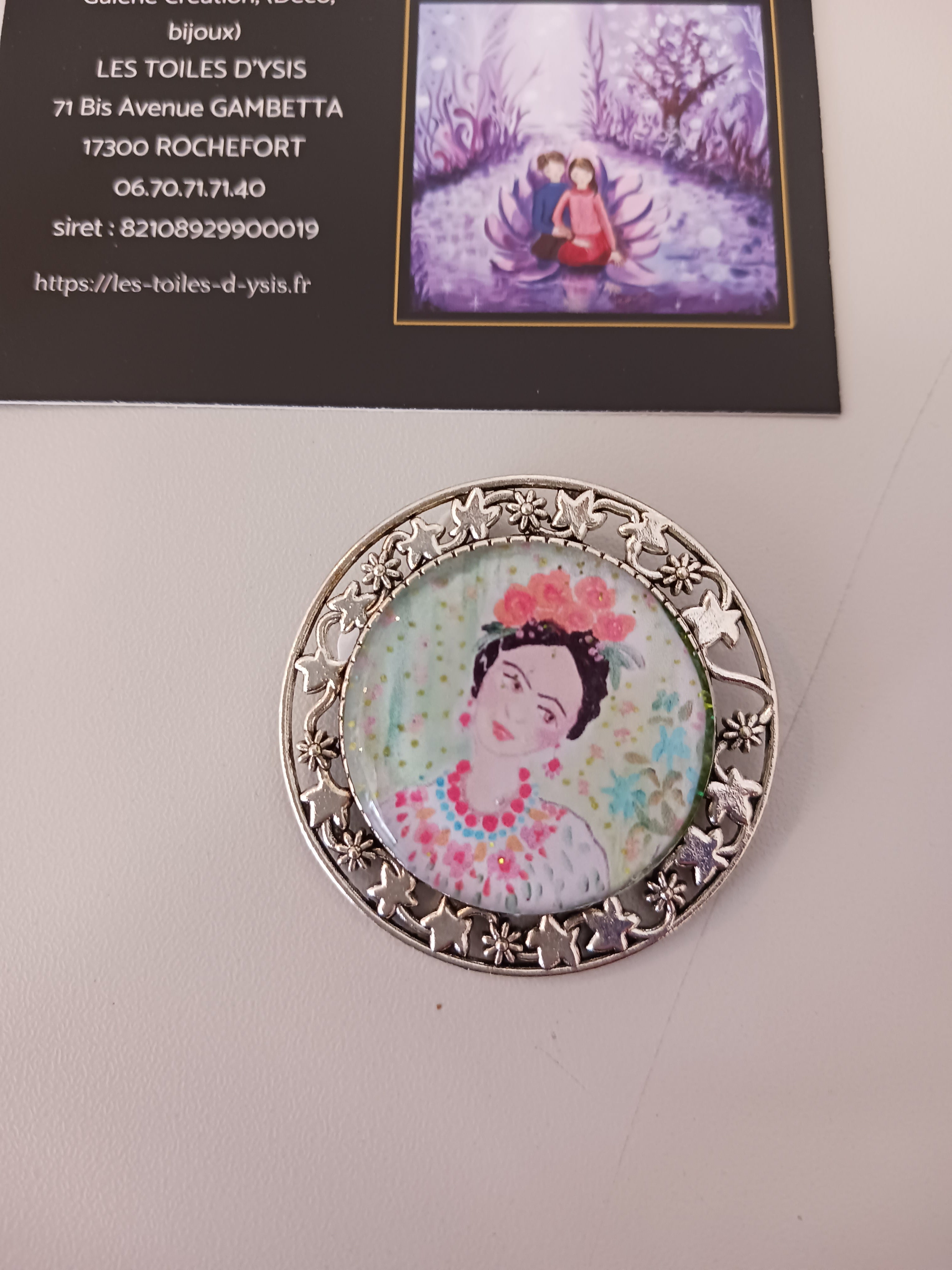 Broche avec mon aquarelle Frida