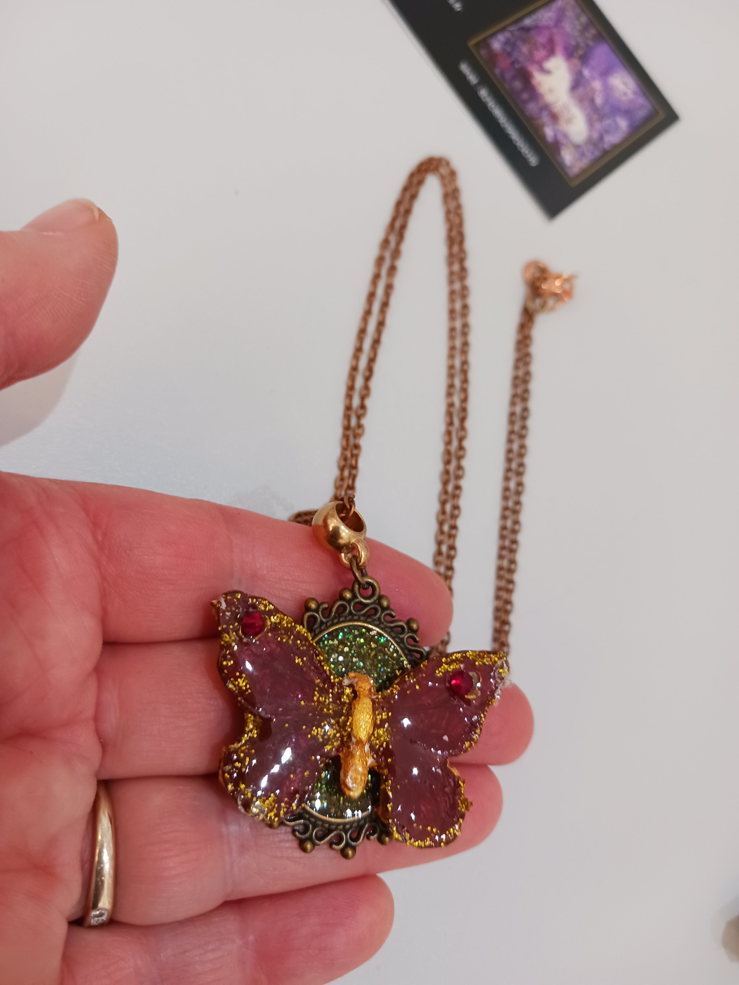 résinage sur bijoux