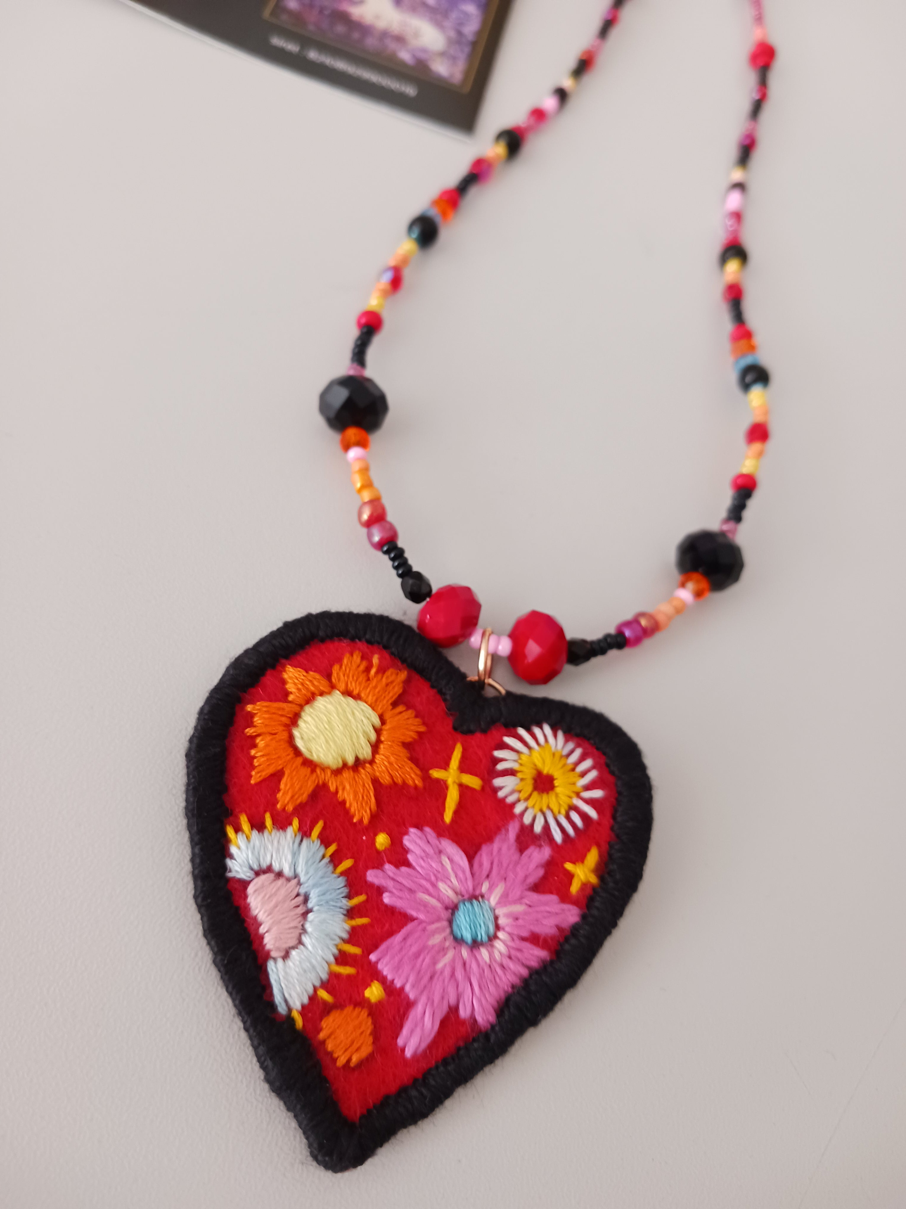 collier
