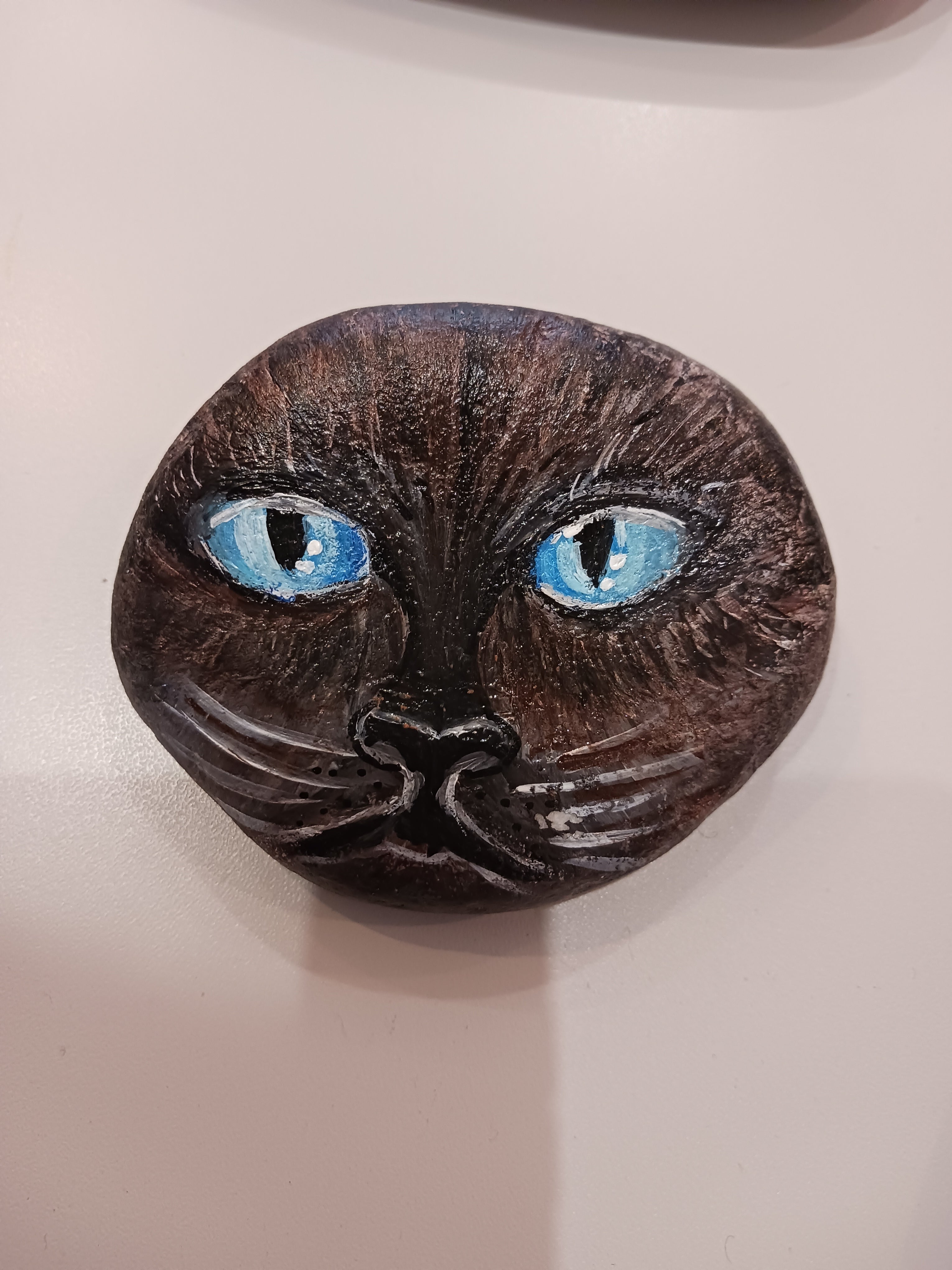galet gris noir et bleu