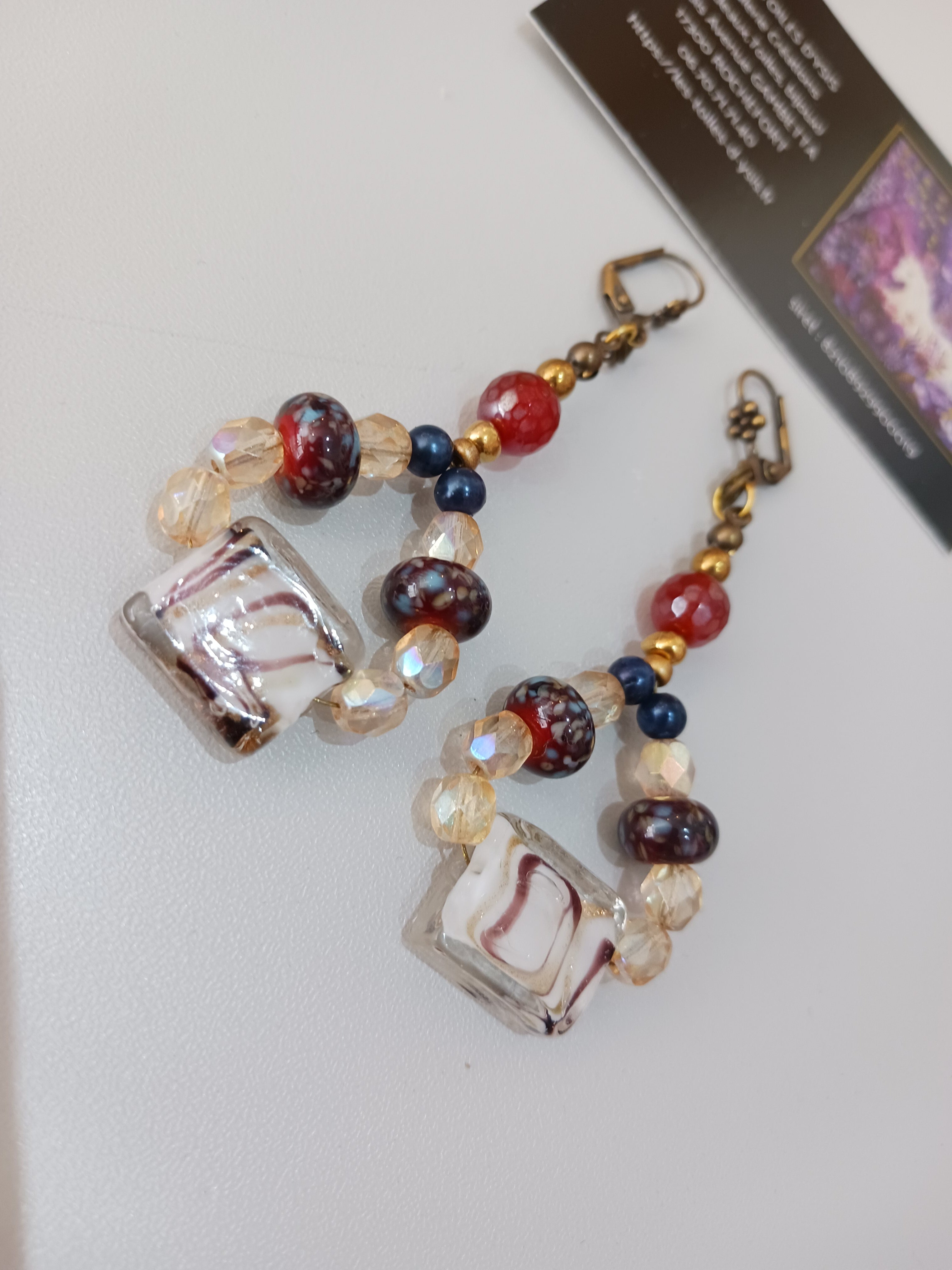perles de verre soufflées et mouchetées