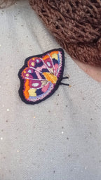 broche artisanale