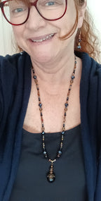 boucles et collier style ancien