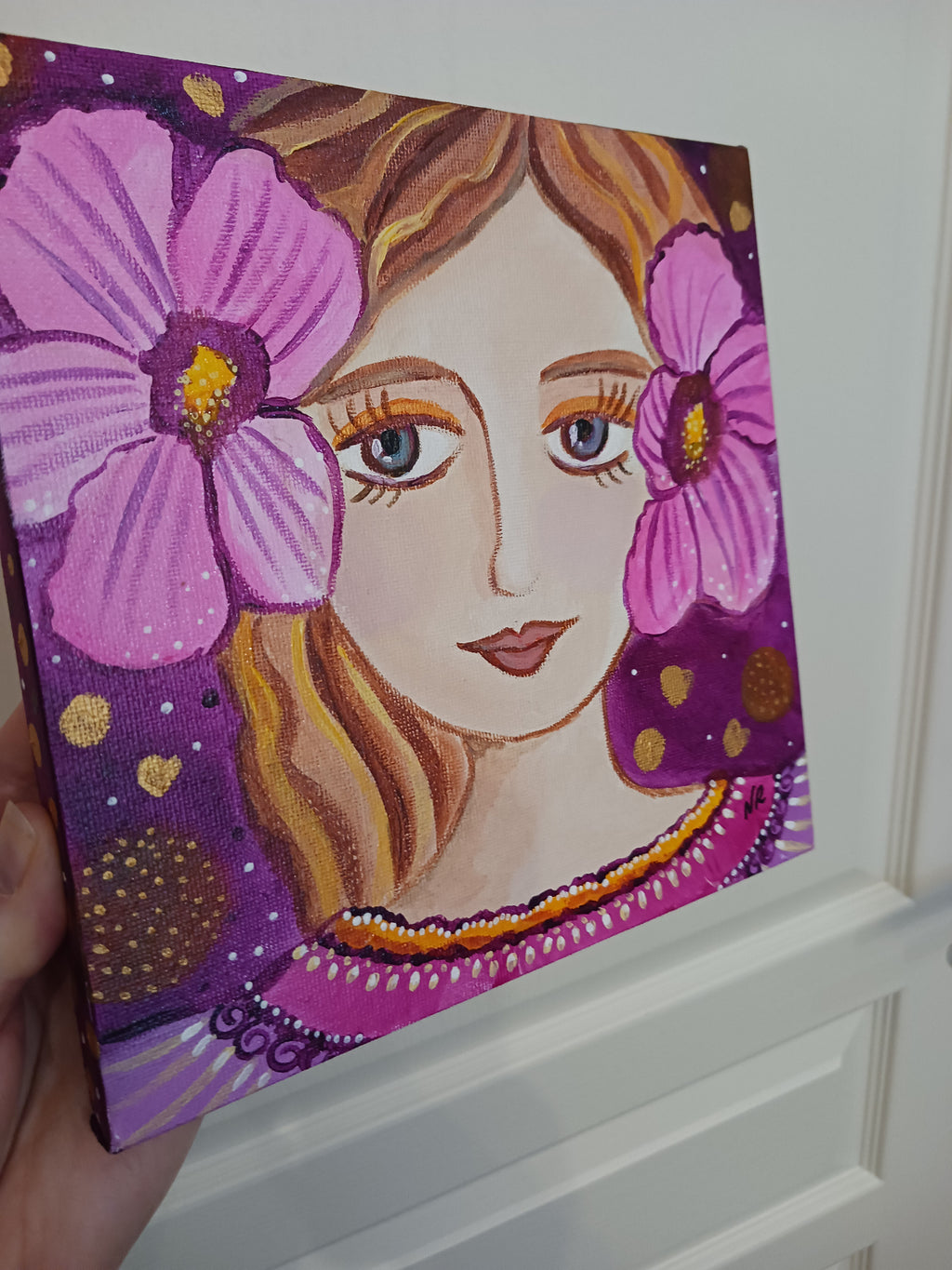 visage fleurs roses